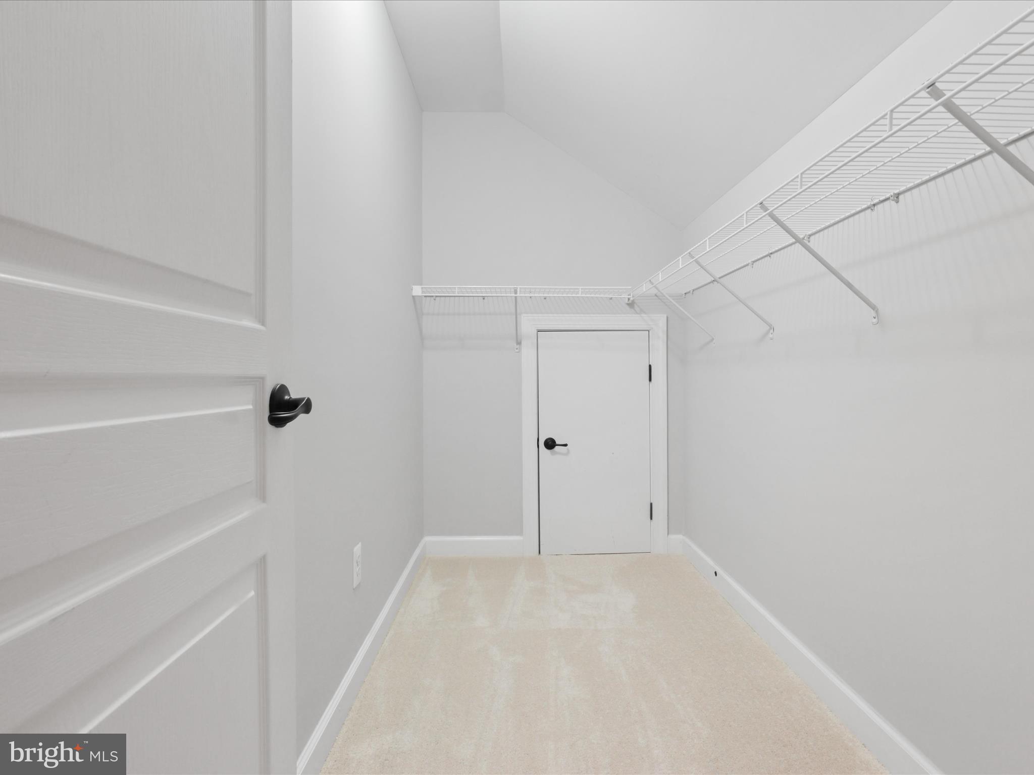 KENSINGTON MANOR - Residential