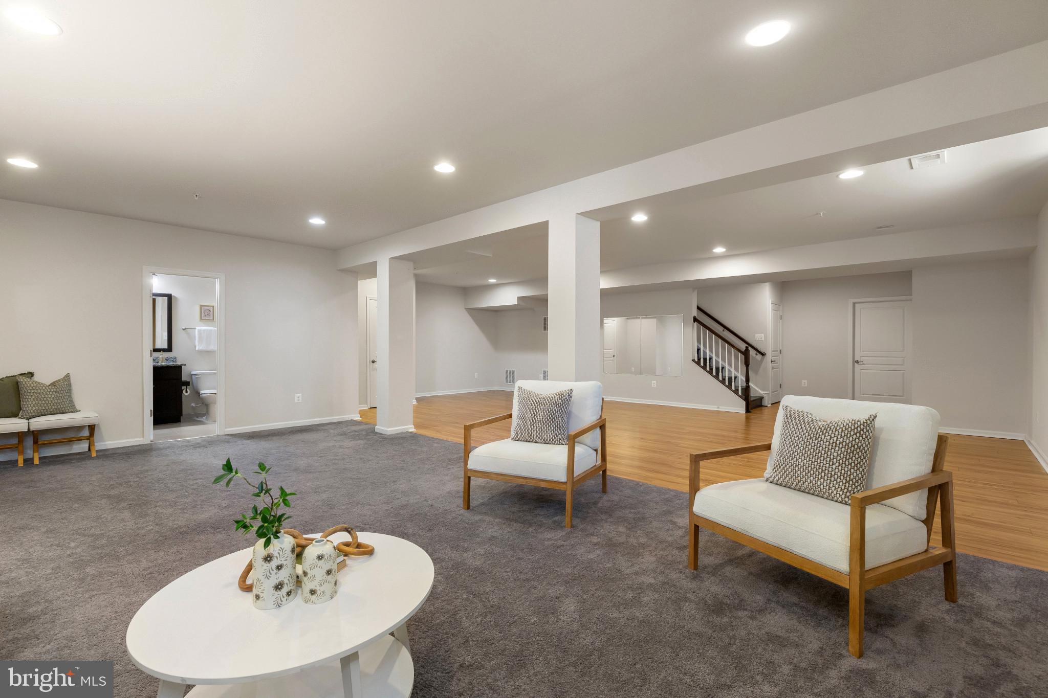 TWO RIVERS - Residential