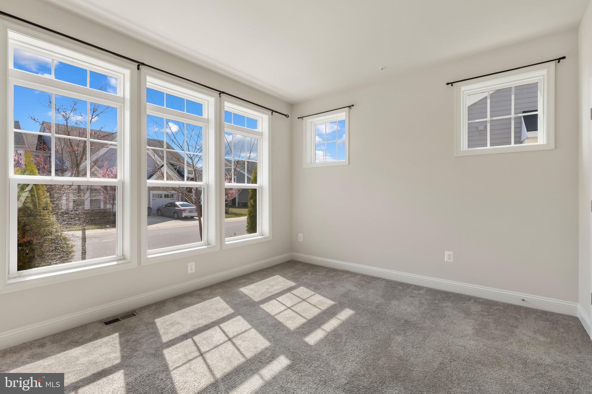 TWO RIVERS - Residential