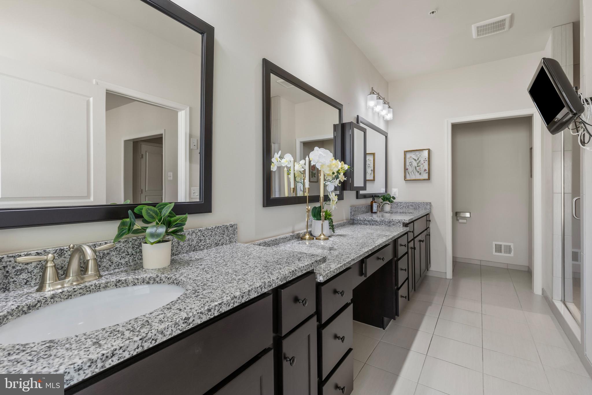 TWO RIVERS - Residential