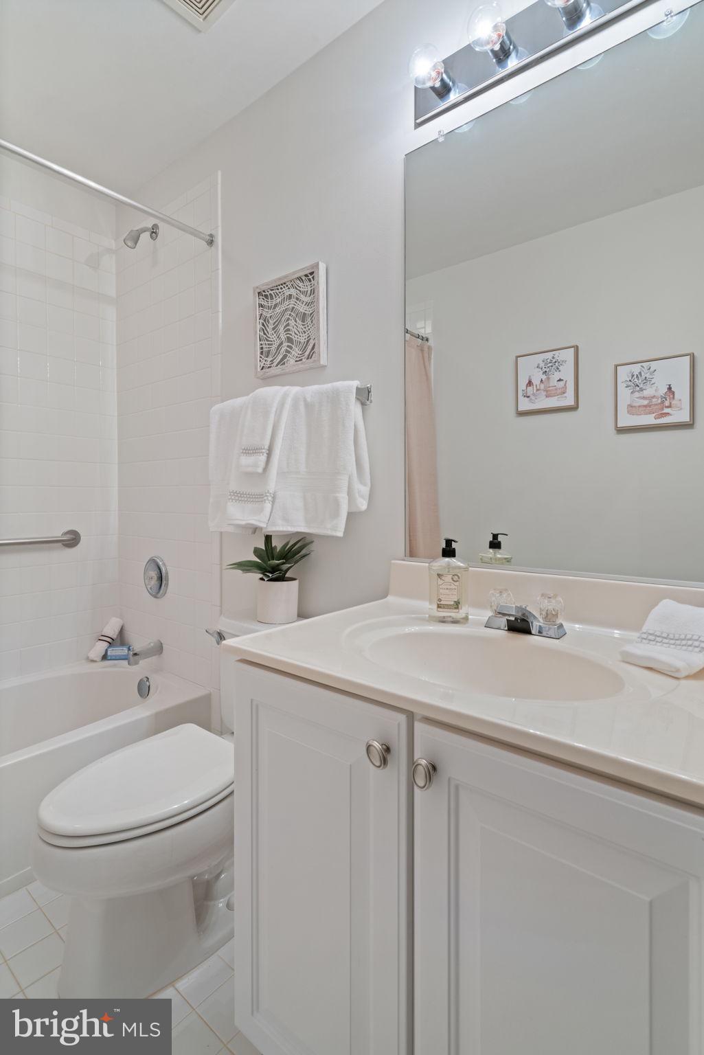 HERITAGE HUNT - Residential