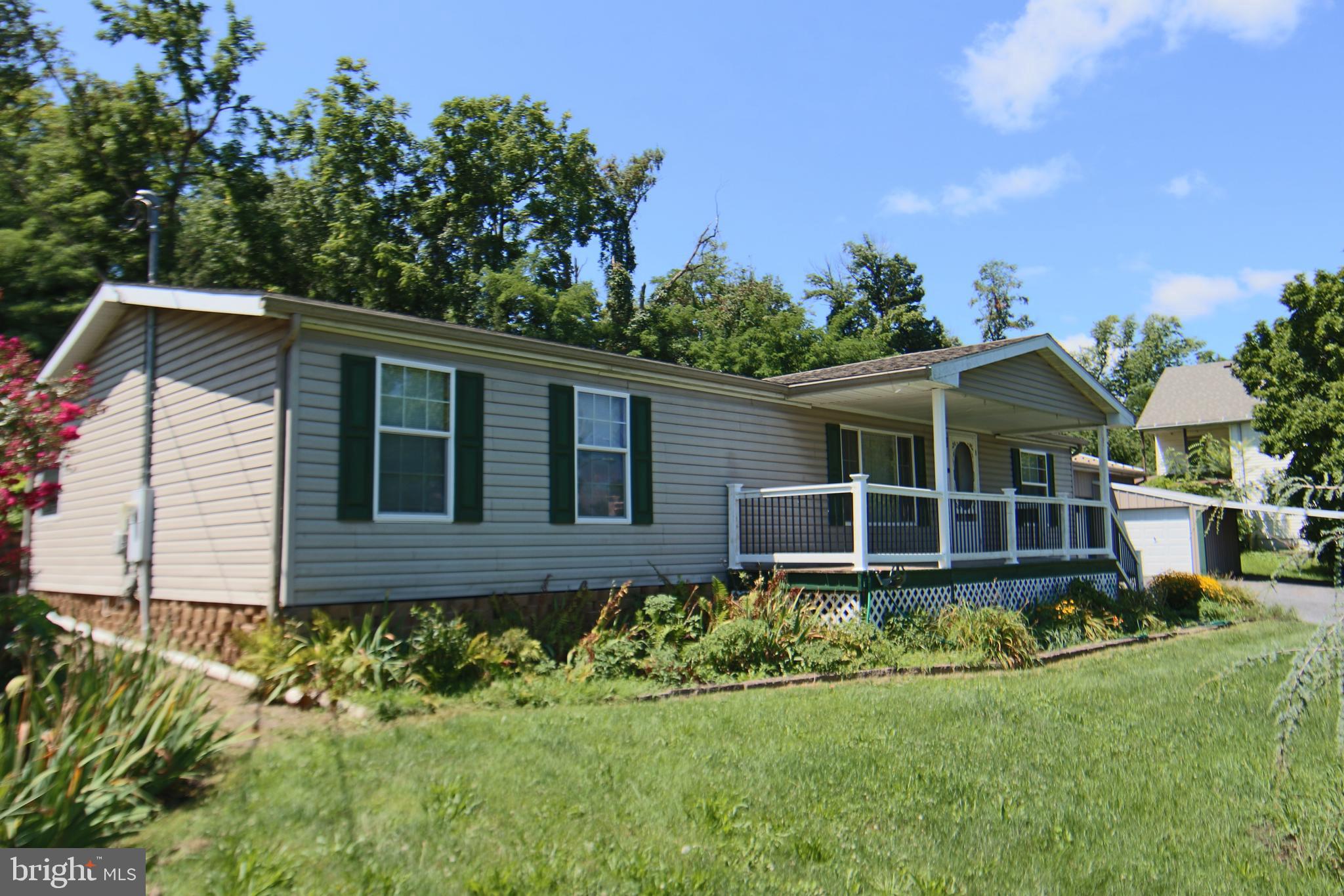 678 FRONT STREET