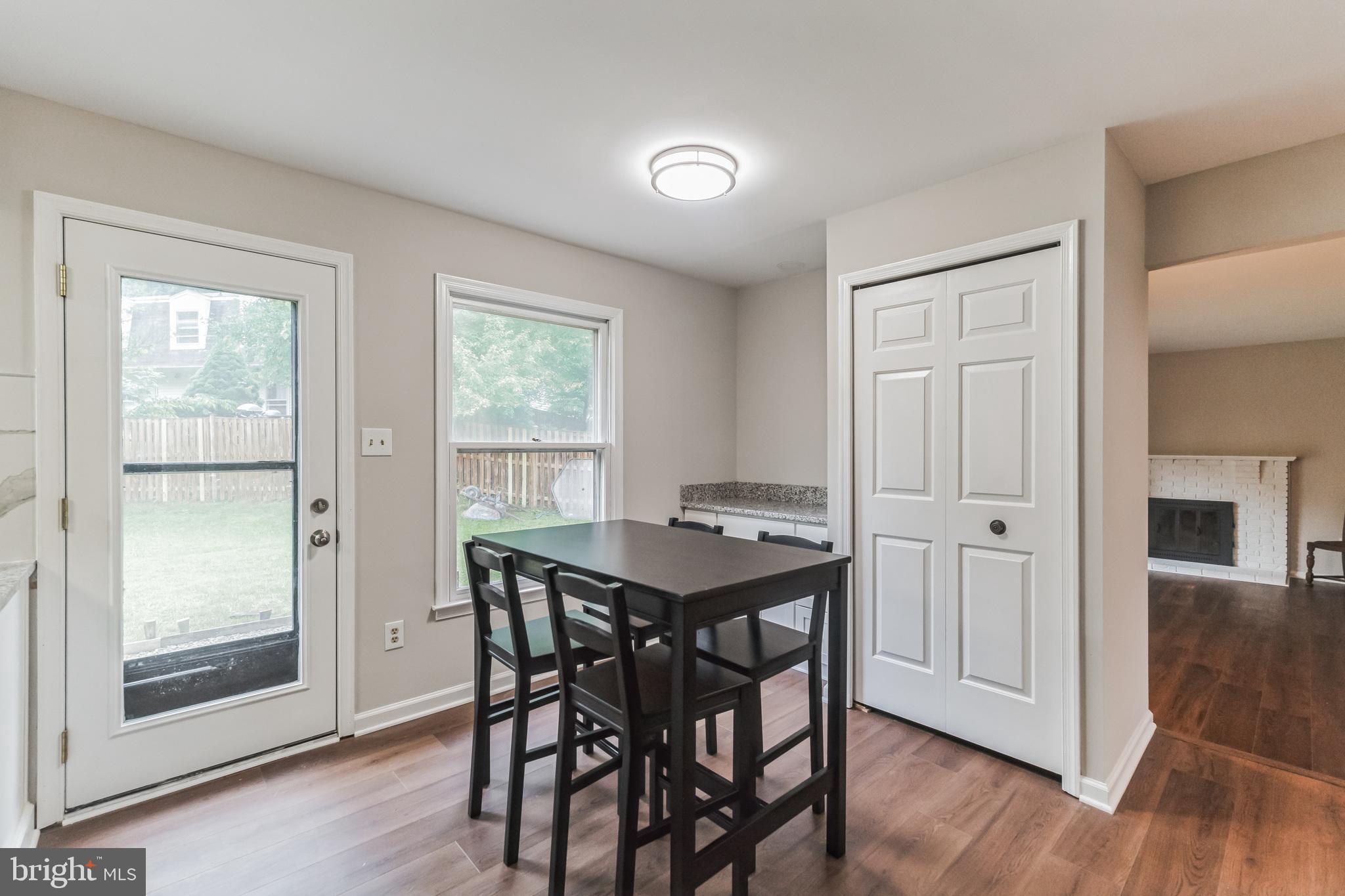 LONGWOOD KNOLLS - Residential