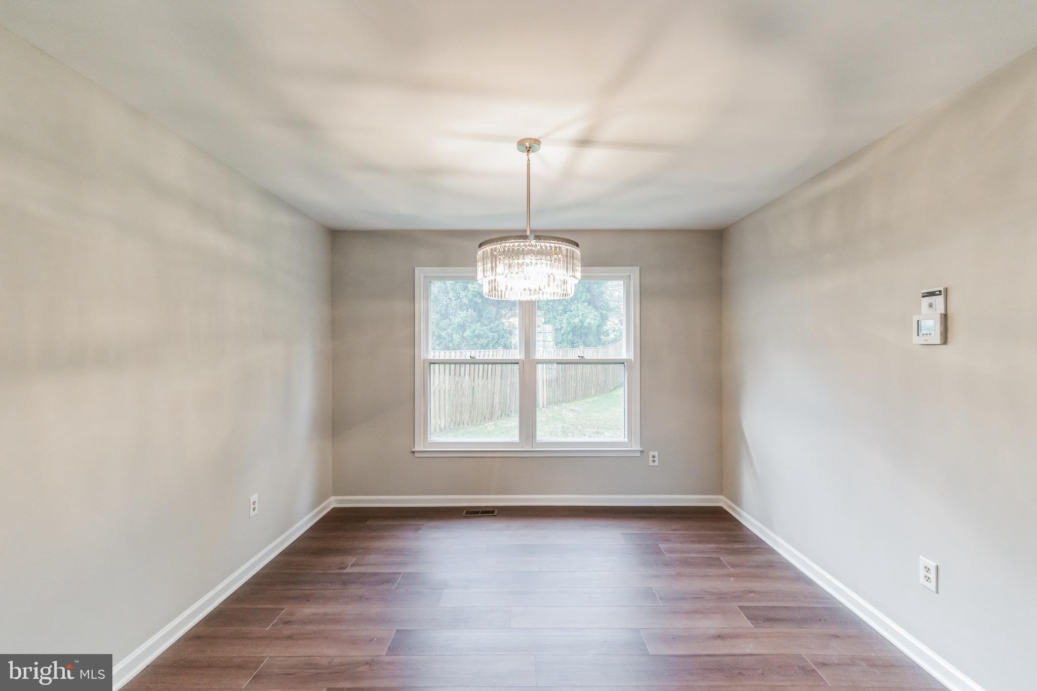 LONGWOOD KNOLLS - Residential