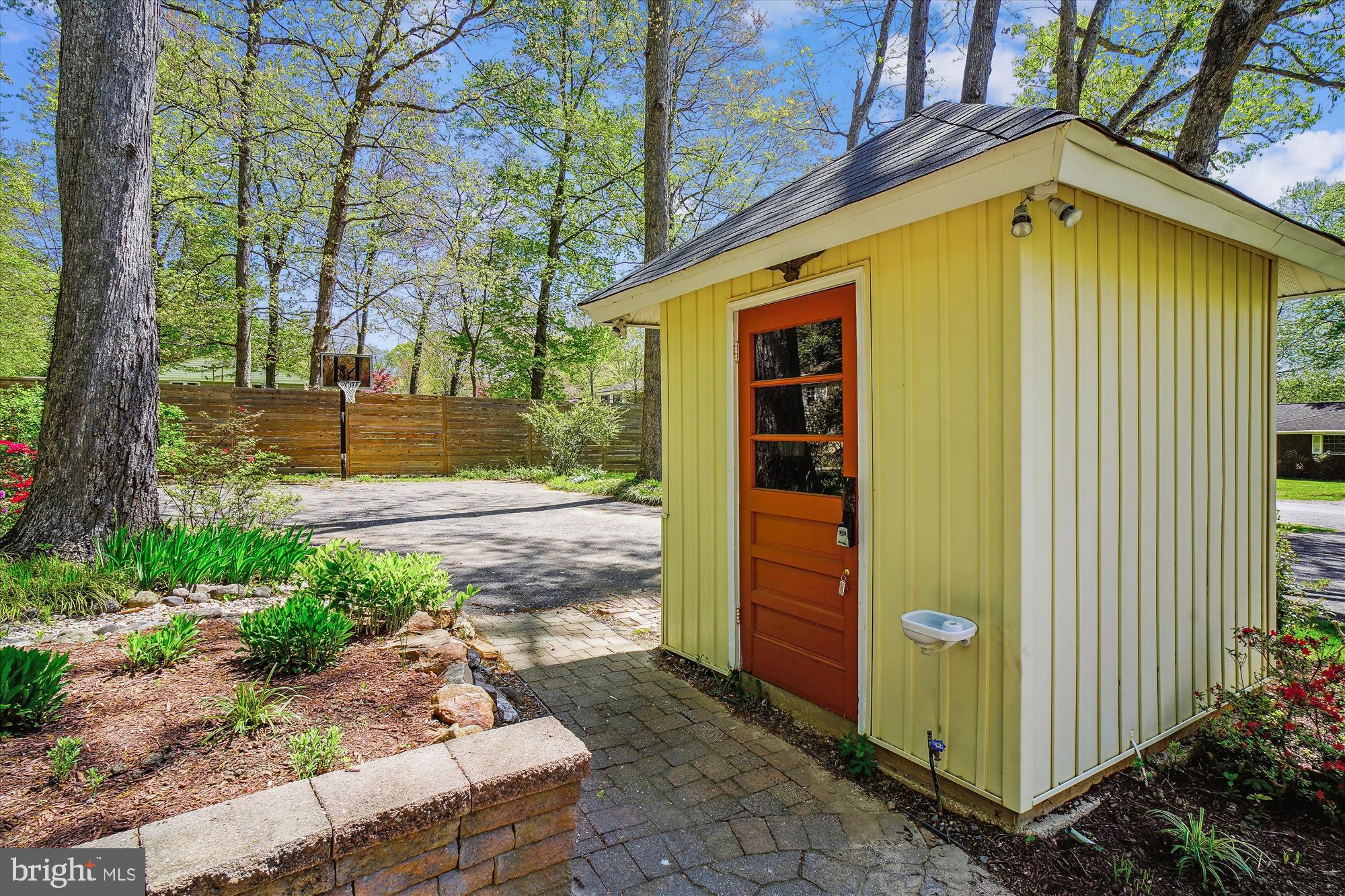 COLESVILLE PARK - Residential