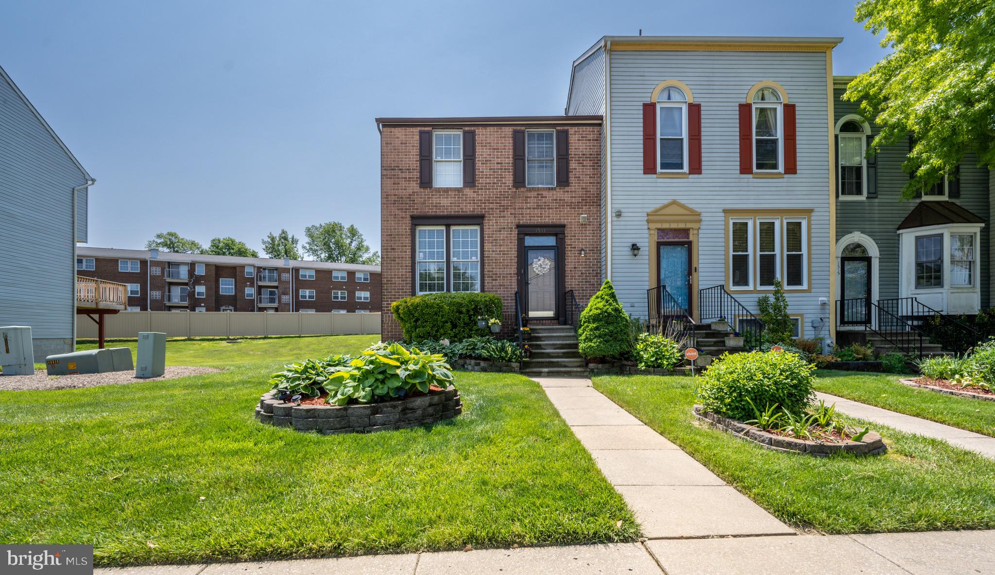 FAIRBROOK - Residential