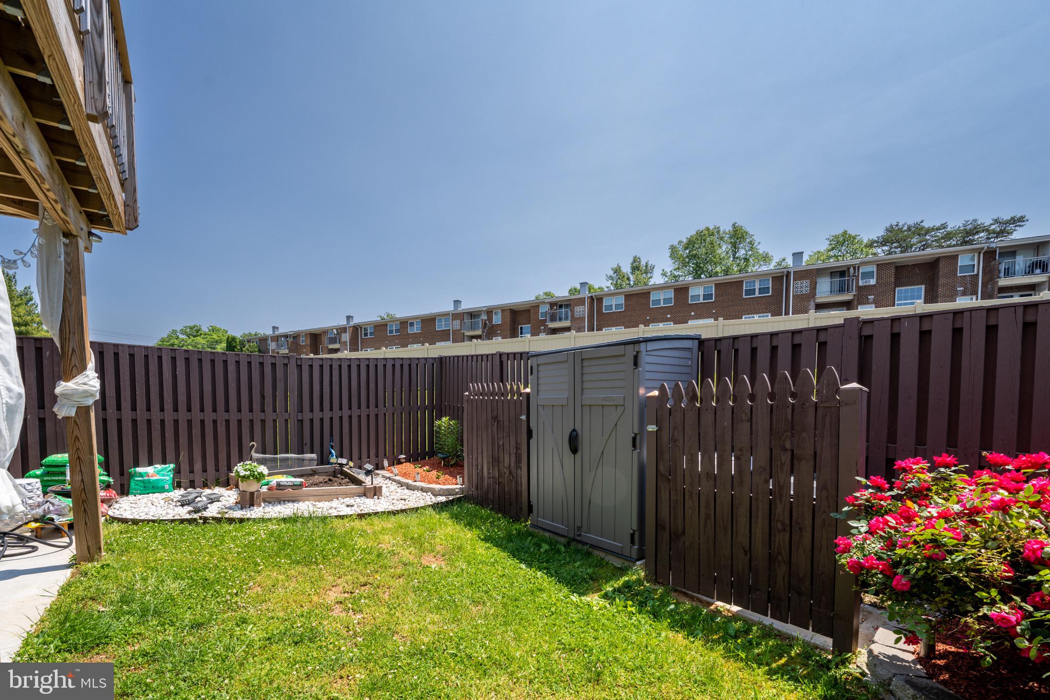 FAIRBROOK - Residential