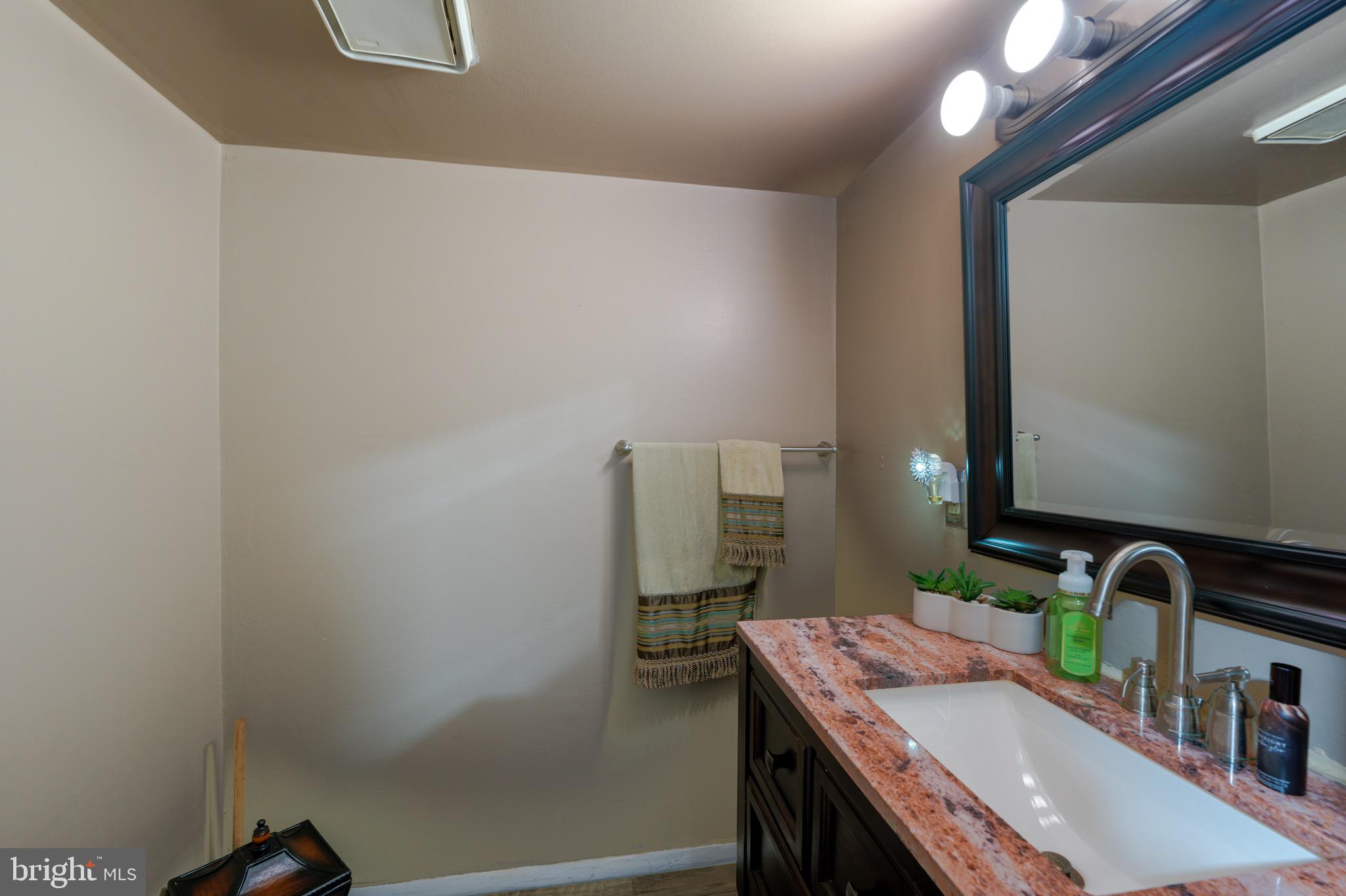 FAIRBROOK - Residential