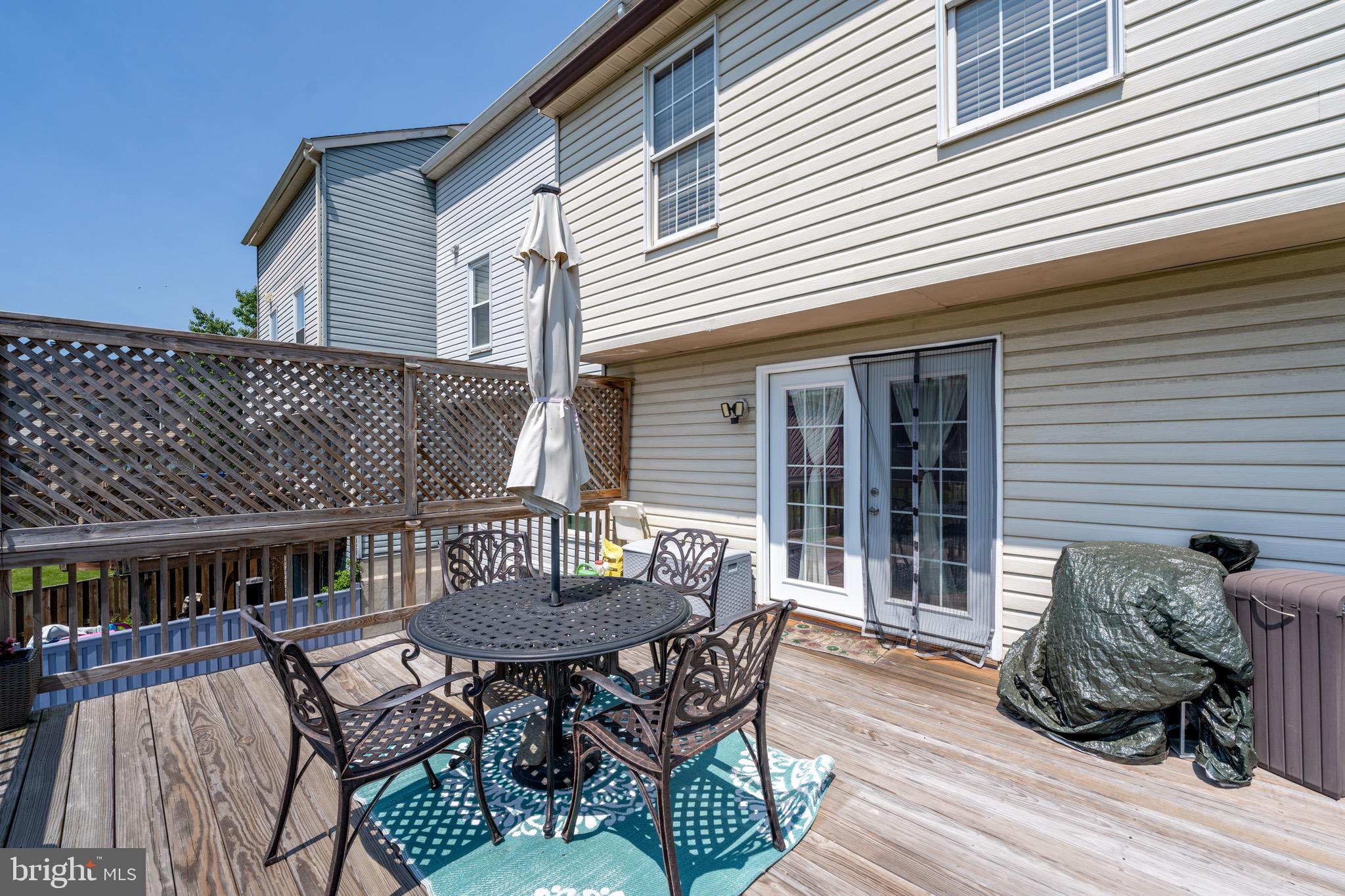 FAIRBROOK - Residential