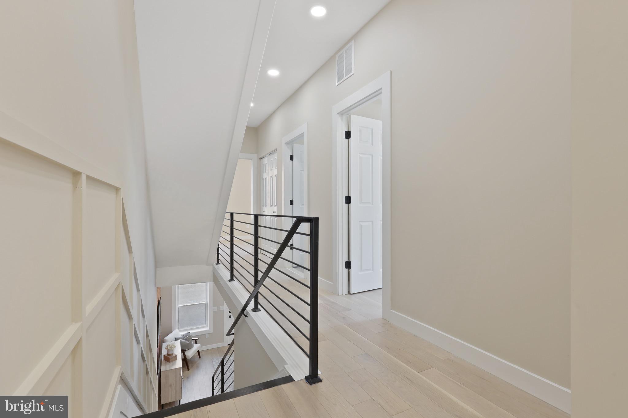 OLIVER - Residential