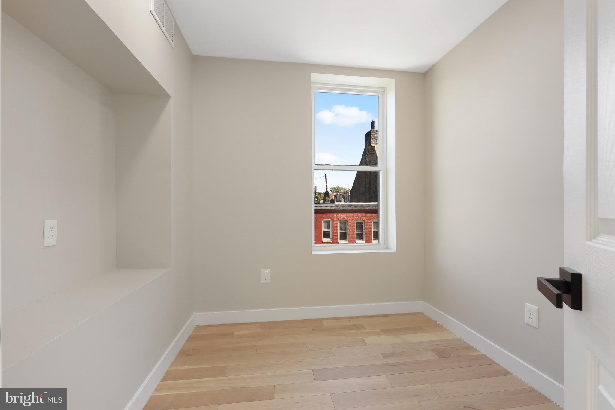 OLIVER - Residential