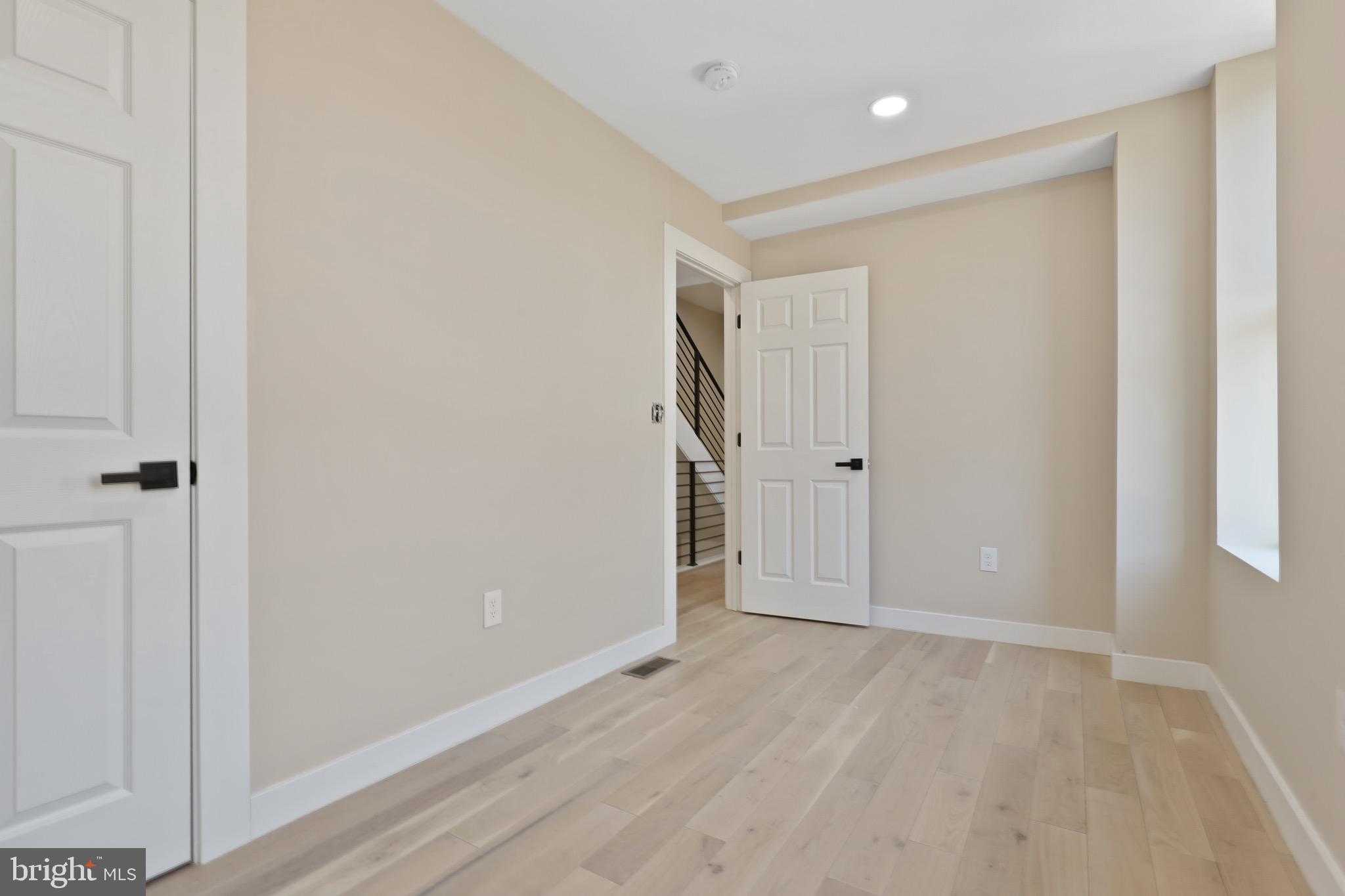 OLIVER - Residential