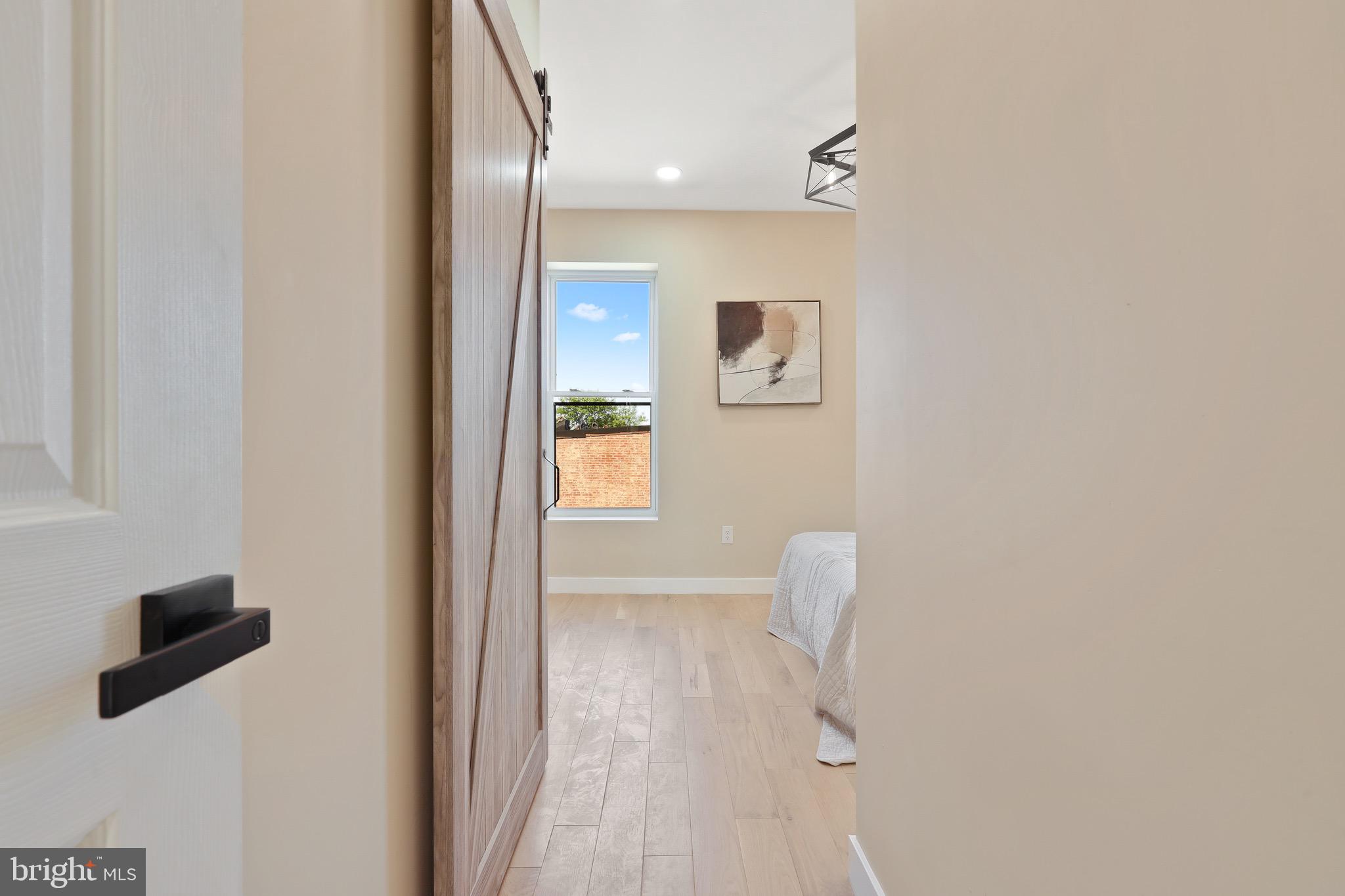 OLIVER - Residential