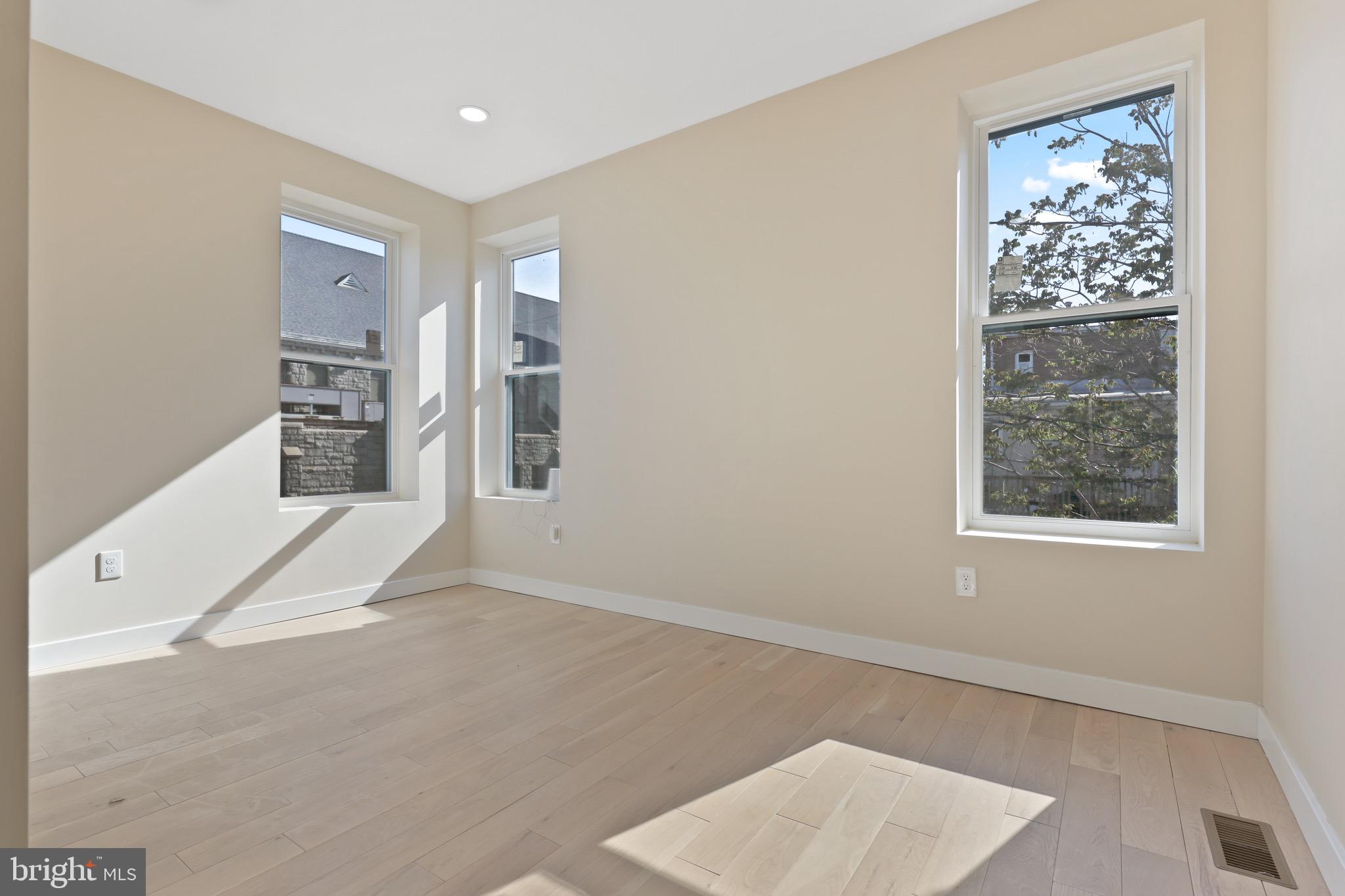 OLIVER - Residential