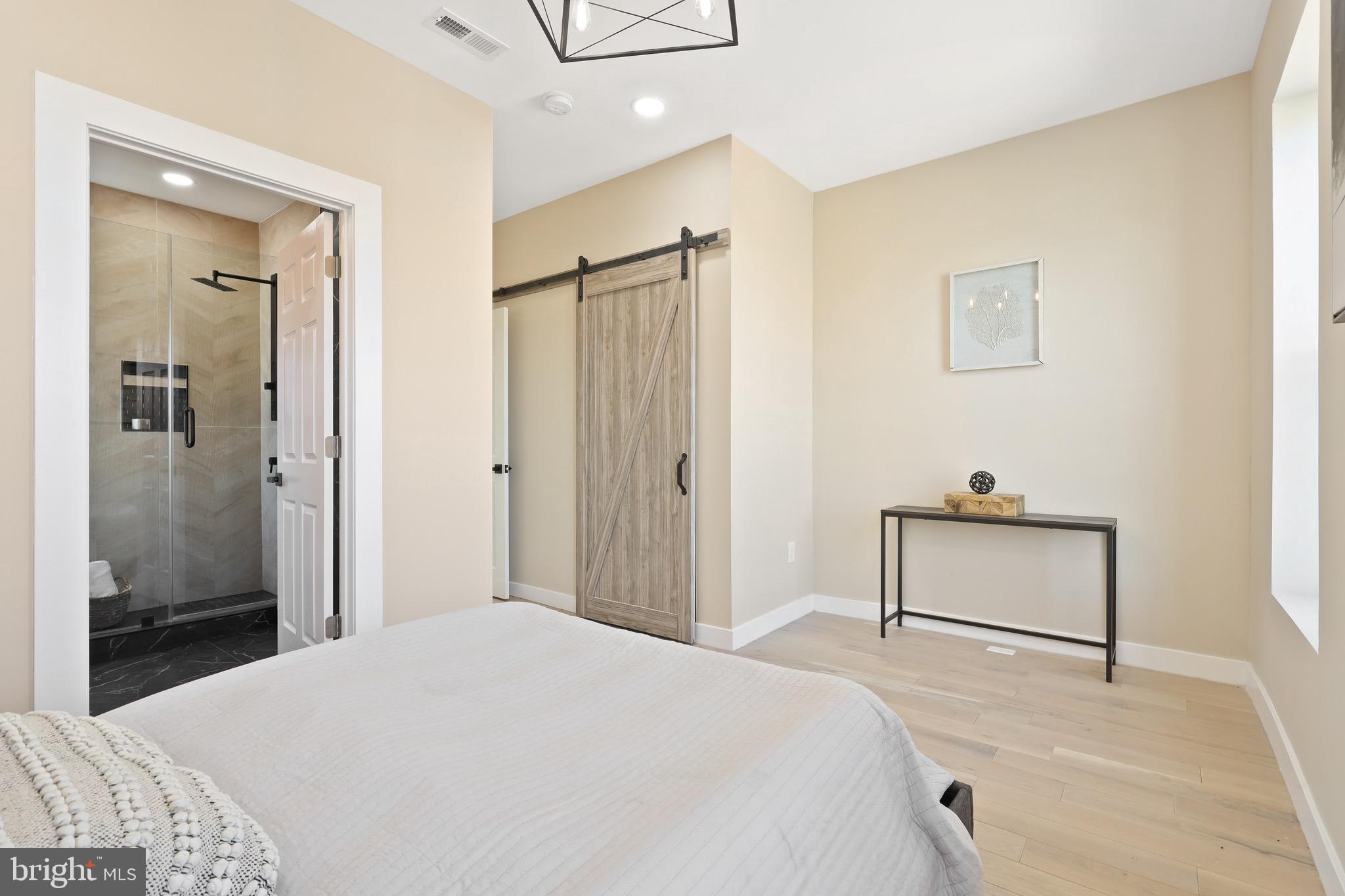 OLIVER - Residential