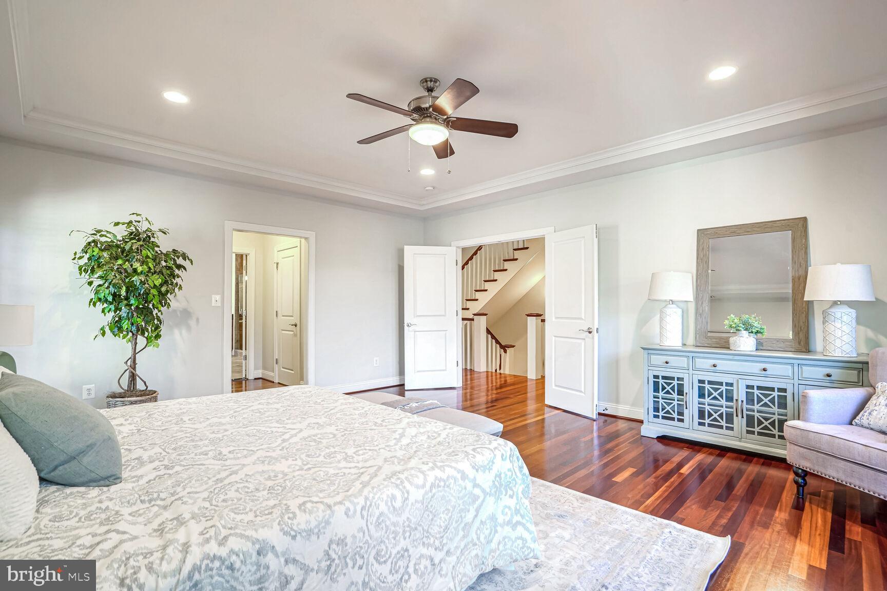 CHEVY CHASE - Residential