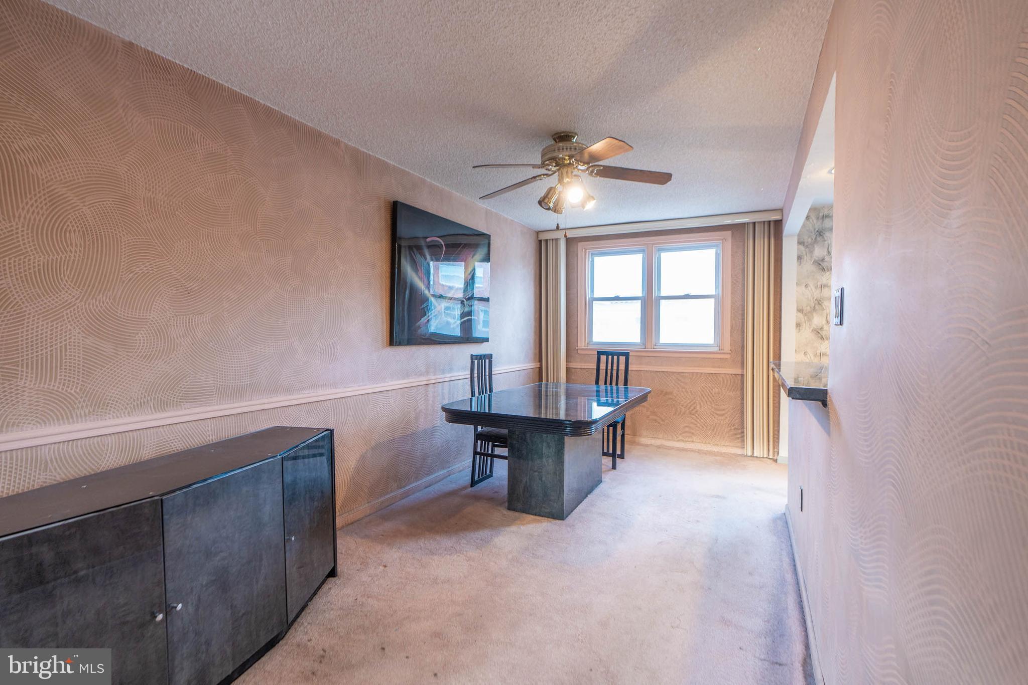 OXFORD CIRCLE - Residential