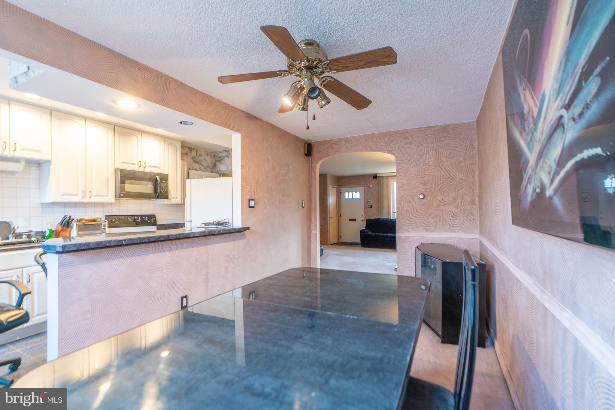 OXFORD CIRCLE - Residential