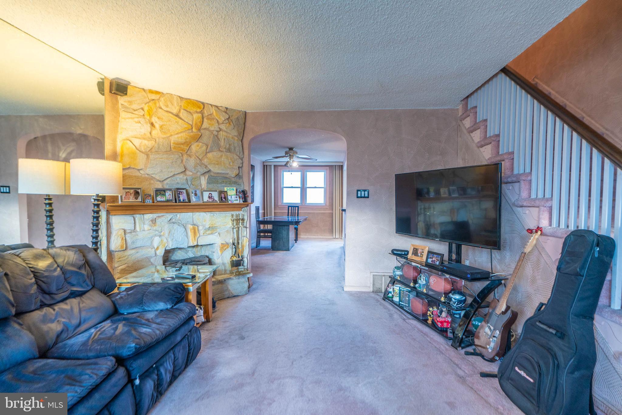 OXFORD CIRCLE - Residential