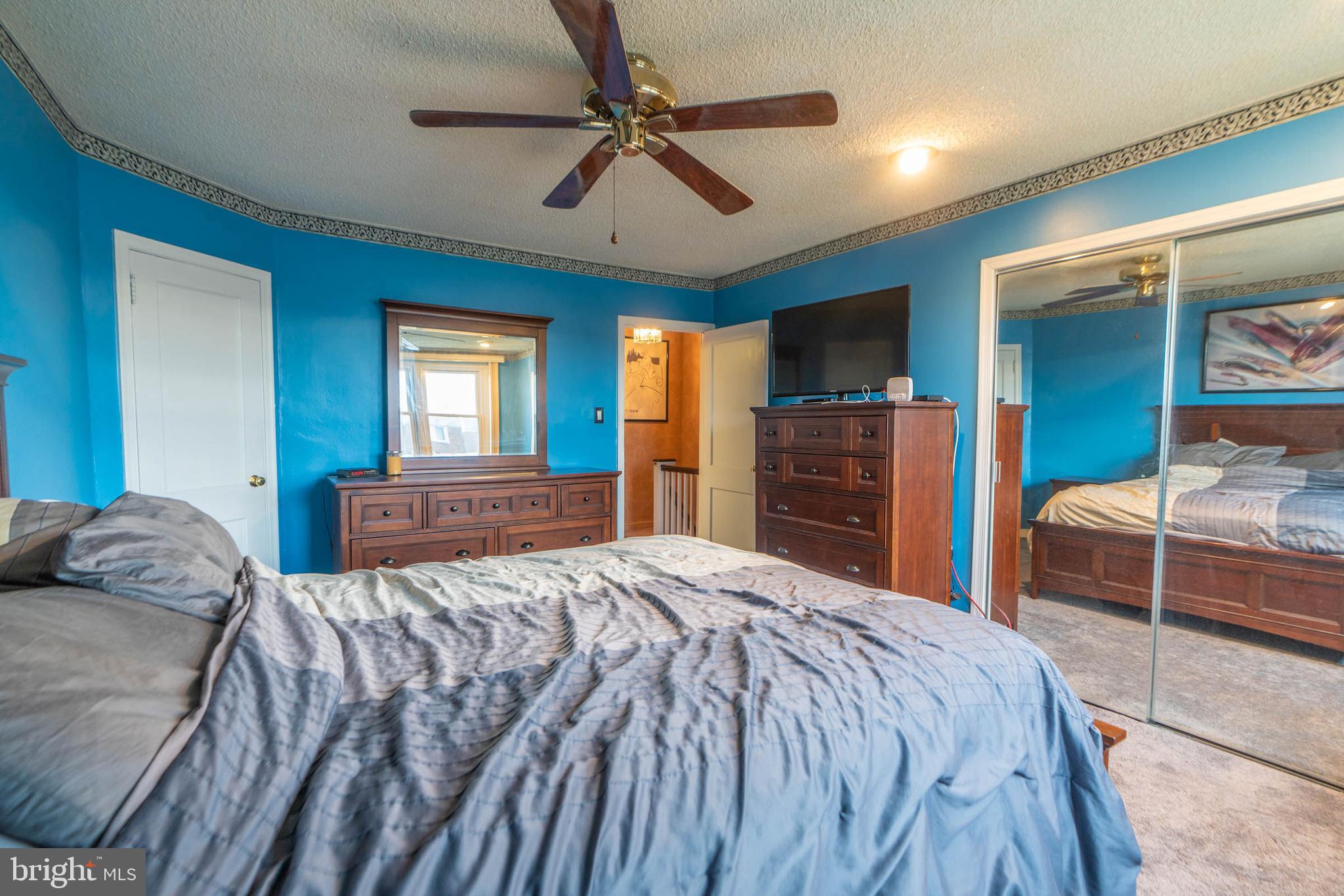 OXFORD CIRCLE - Residential