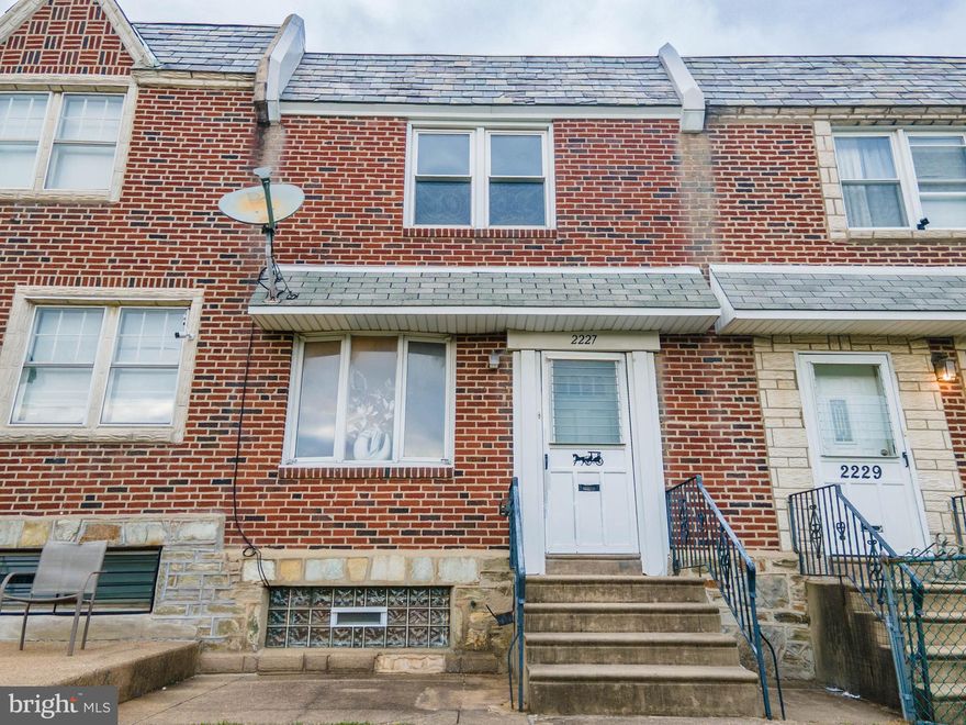 This well-maintained 3 bedroom, 1 bathroom home, in a prime location, has everything you are looking for. Conveniently located in the desirable Oxford Circle neighborhood, this home is close to shopping, restaurants, major roads and public transportation. This home is also walking distance to Rib Rack and Steve's Steaks. Enjoy 2 car parking, a finished basement and central air conditioning, to name a few of the great features this home provides.  The front yard offers excellent curb appeal with a well-manicured lawn and the home being set far back from the street is another perk. The quiet and extra wide street is also a benefit this location offers.

The main floor welcomes you with a spacious and cozy living room perfect for entertaining guests. The natural light is great throughout the house and the layout flows naturally from one area to the next. In the rear of the home is the dining room that opens to the kitchen. The kitchen has great storage and counter space, as well as a new dishwasher.  The breakfast bar in the kitchen offers additional seating and preparation space, but also ties the kitchen and living room together perfectly.

Upstairs there are 3 bedrooms and a full bath. The main bedroom is spacious and bright and has great storage options with an oversized double-door closet as well as a second closet. The 2nd and 3rd bedrooms both have nice light and good closet space.  The hall bathroom offers a tub/shower combination with added storage.

The finished basement provides additional living space that is sure to please.  This space can be utilized in many ways such as a living room, home office, playroom, etc.  Currently the large room is used as a 2nd living room with a bar area.
From the finished basement, continue to the utility and laundry room that has access to the garage and the rear of the house.
The one car garage and one car driveway are in the rear of the house and will ensure you never need to look for parking at home again.

The home has been well maintained as well as updated over the years, including the water heater, washer and dryer, and dishwasher were all replaced this year. Don’t miss the opportunity to make this home yours.