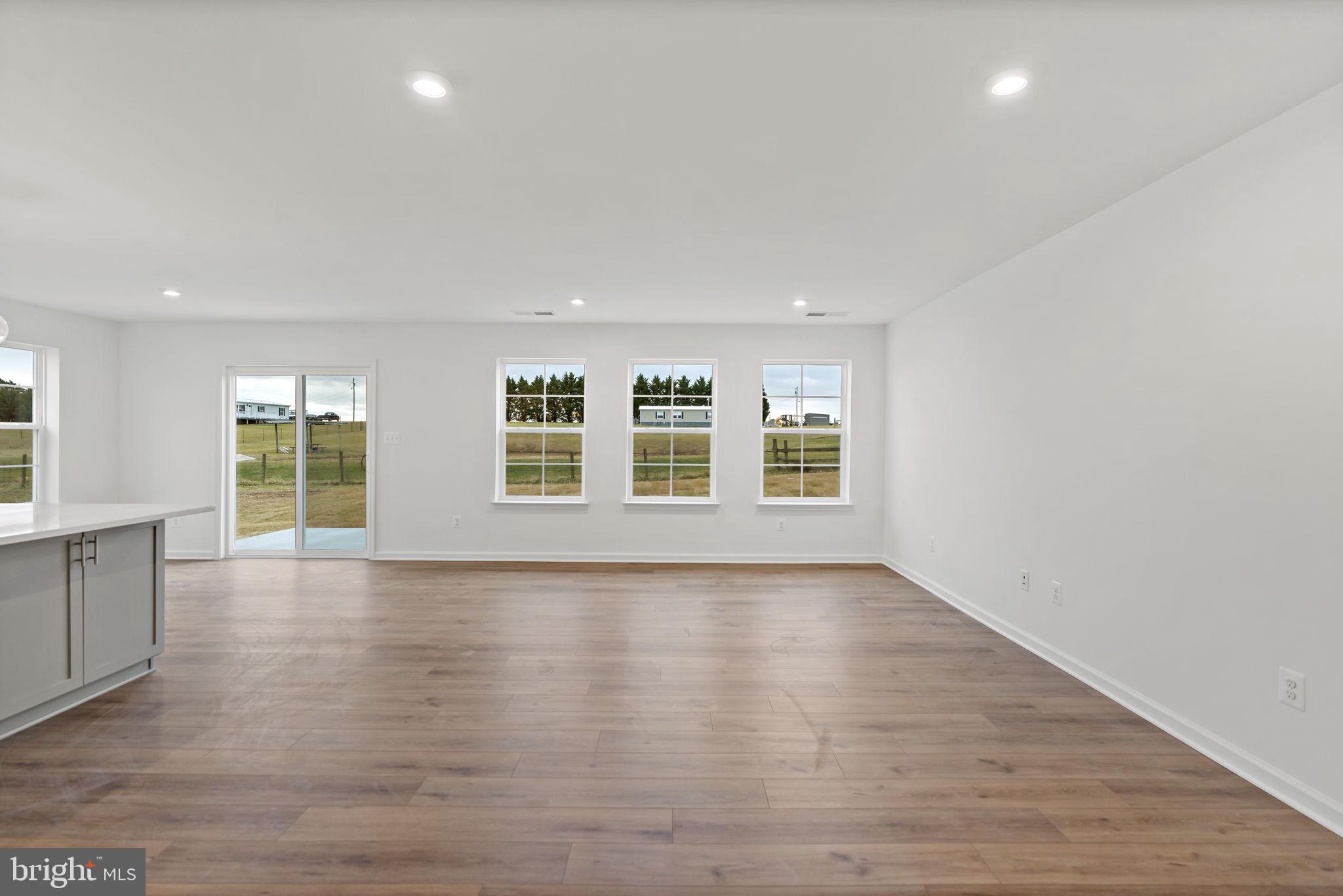 SOUTH BROOK - Residential