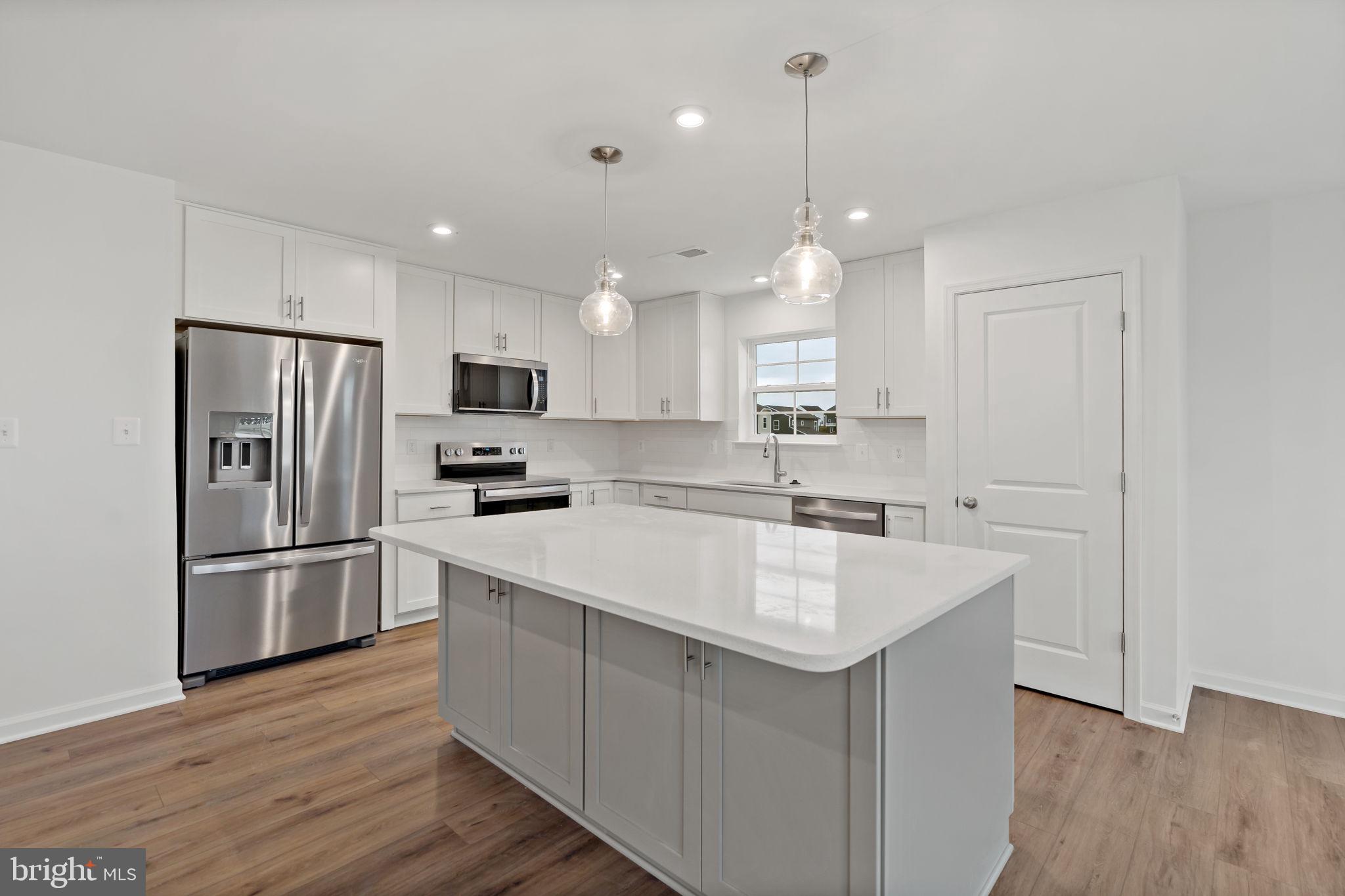 SOUTH BROOK - Residential