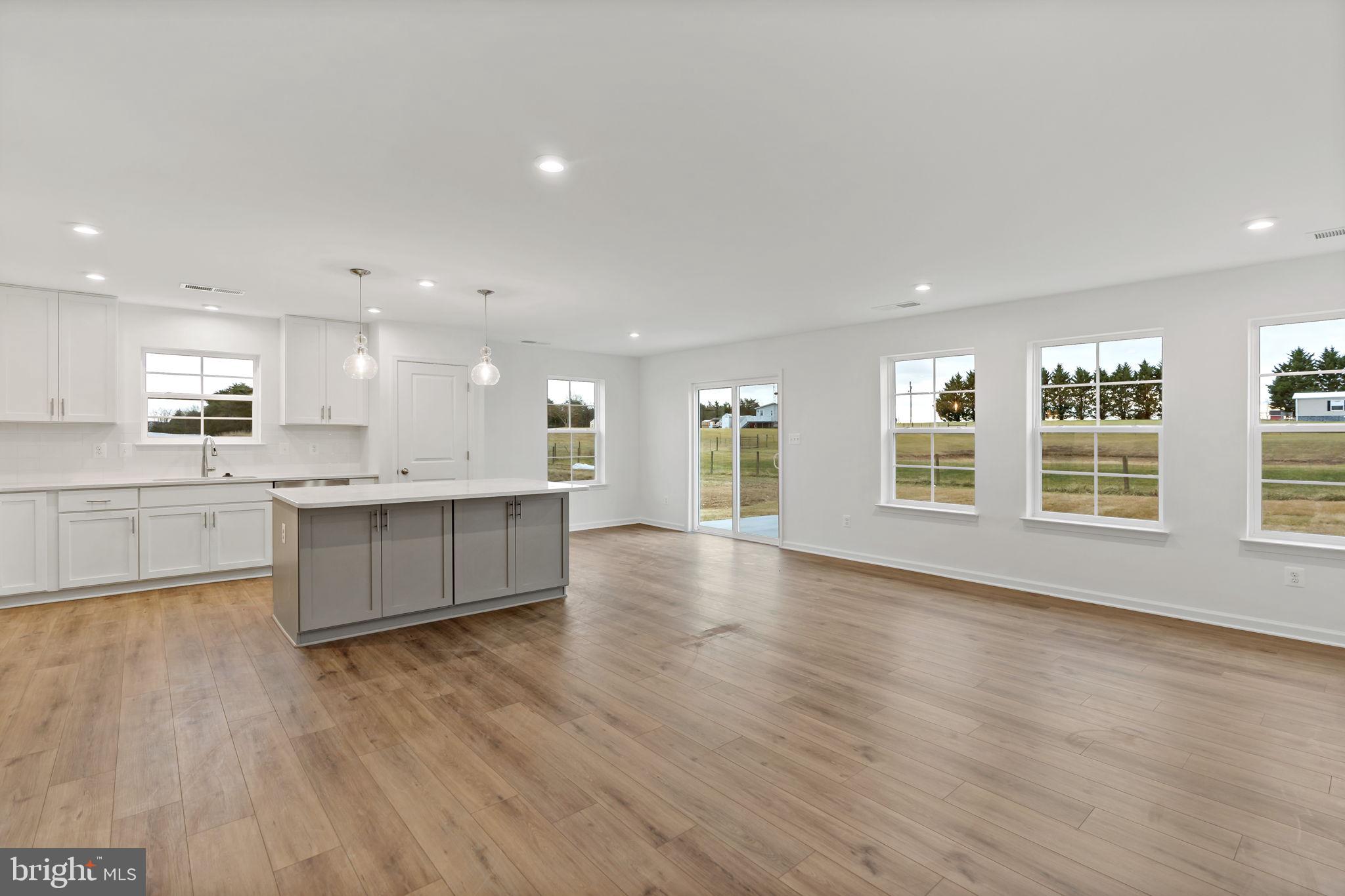 SOUTH BROOK - Residential