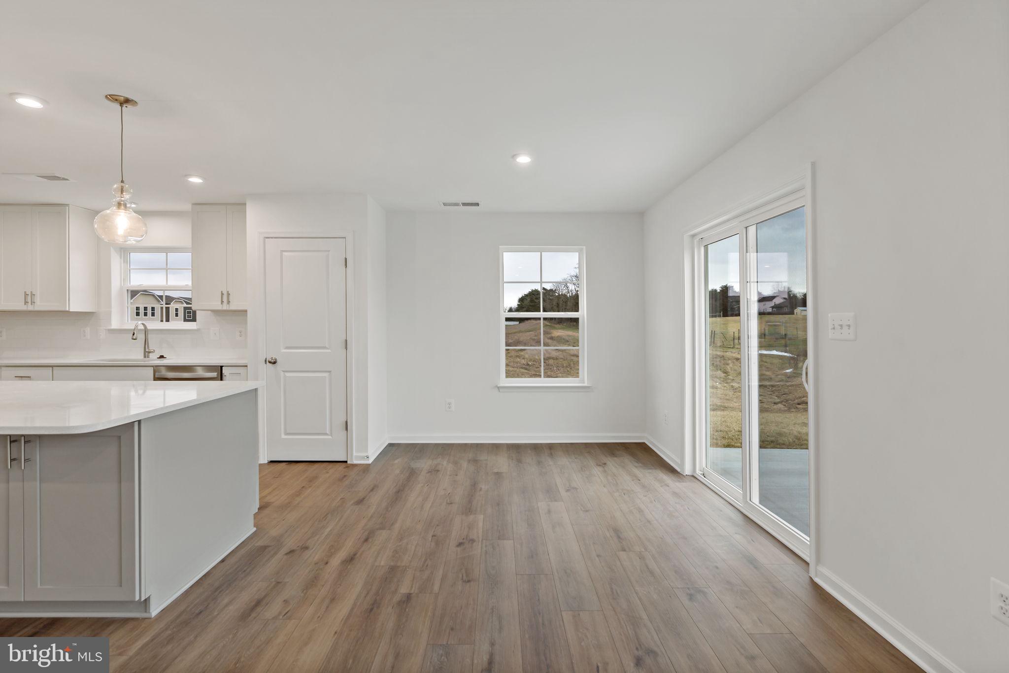 SOUTH BROOK - Residential