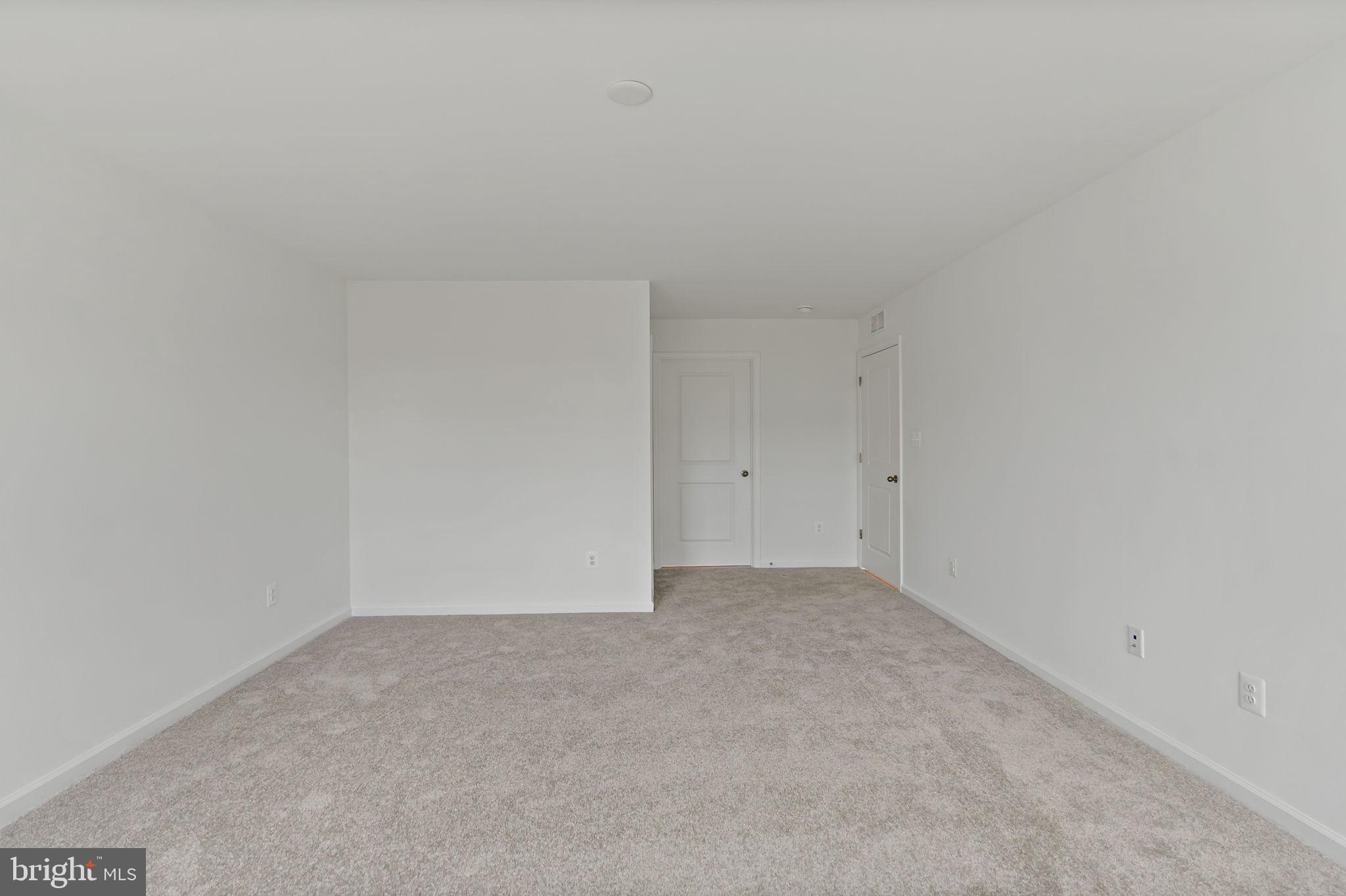 SOUTH BROOK - Residential