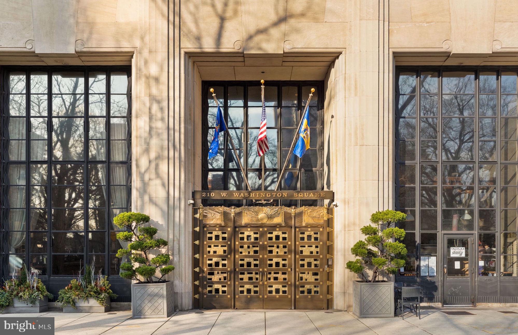 SOCIETY HILL - Residential