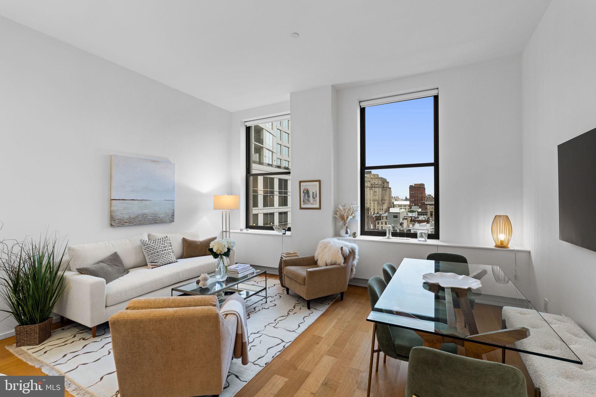 SOCIETY HILL - Residential