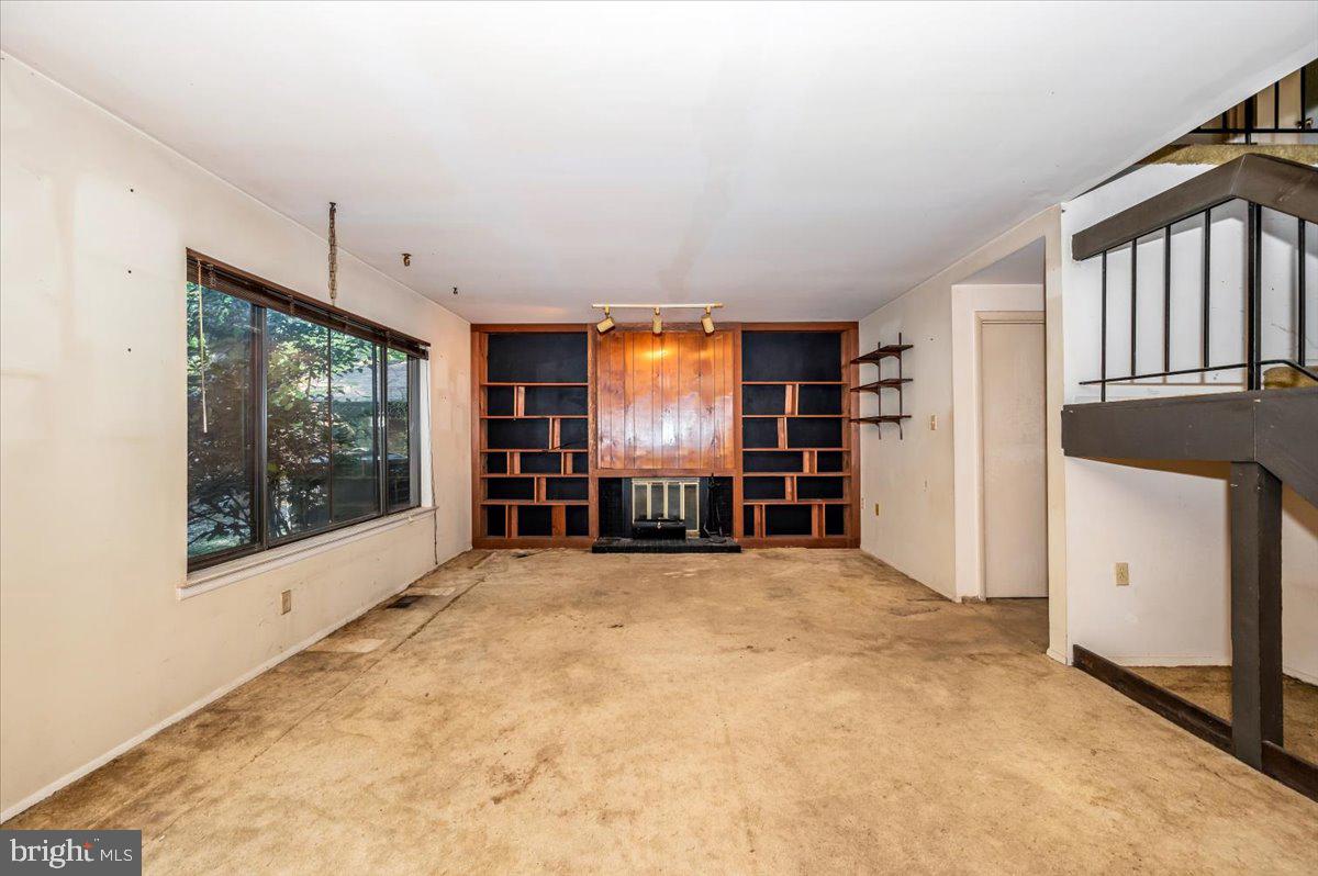 CHARLENE - Residential