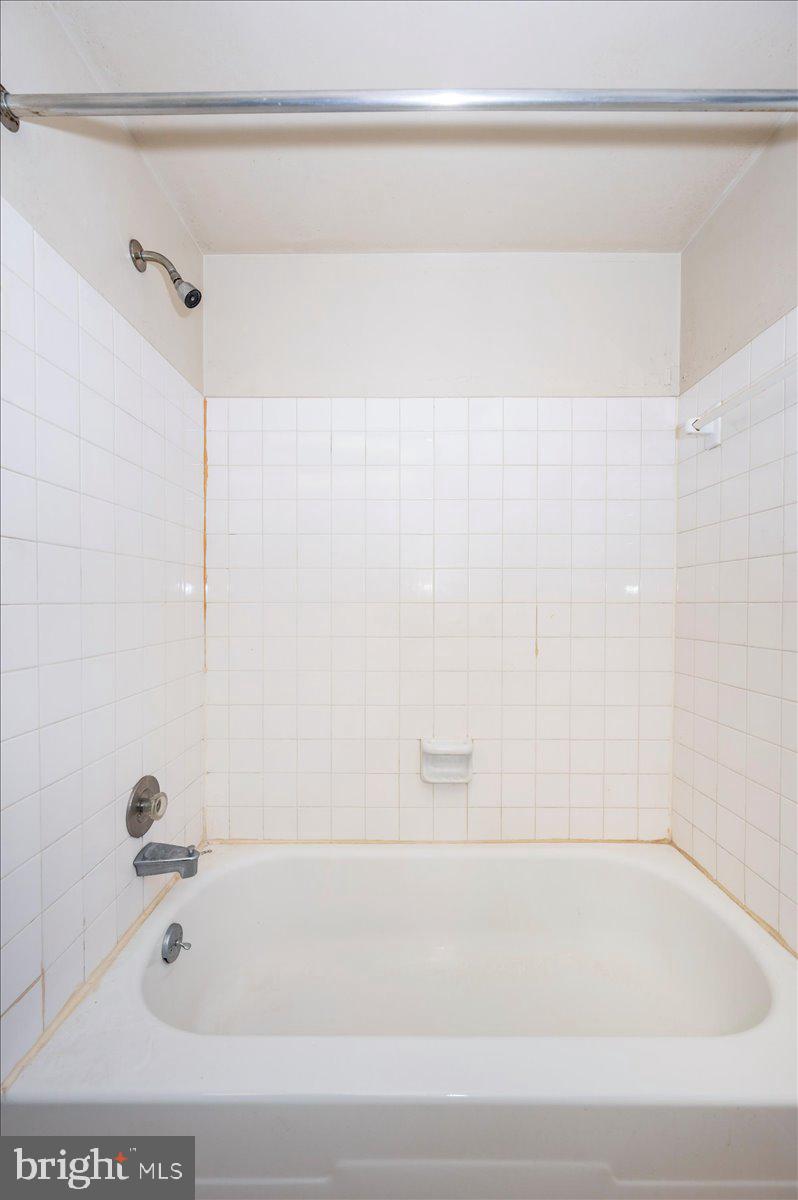 CHARLENE - Residential