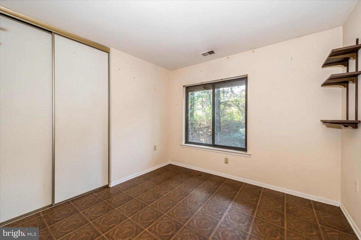 CHARLENE - Residential