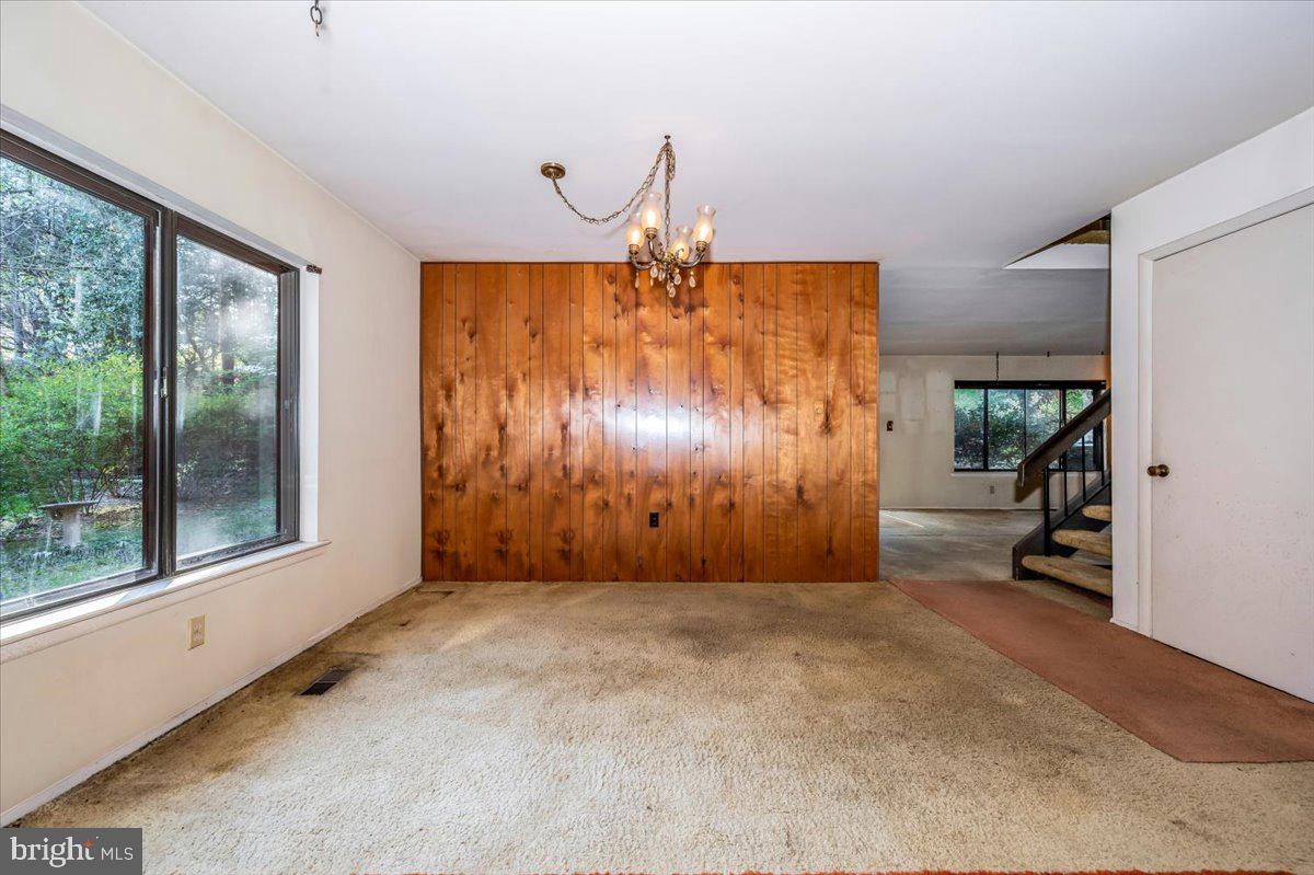 CHARLENE - Residential