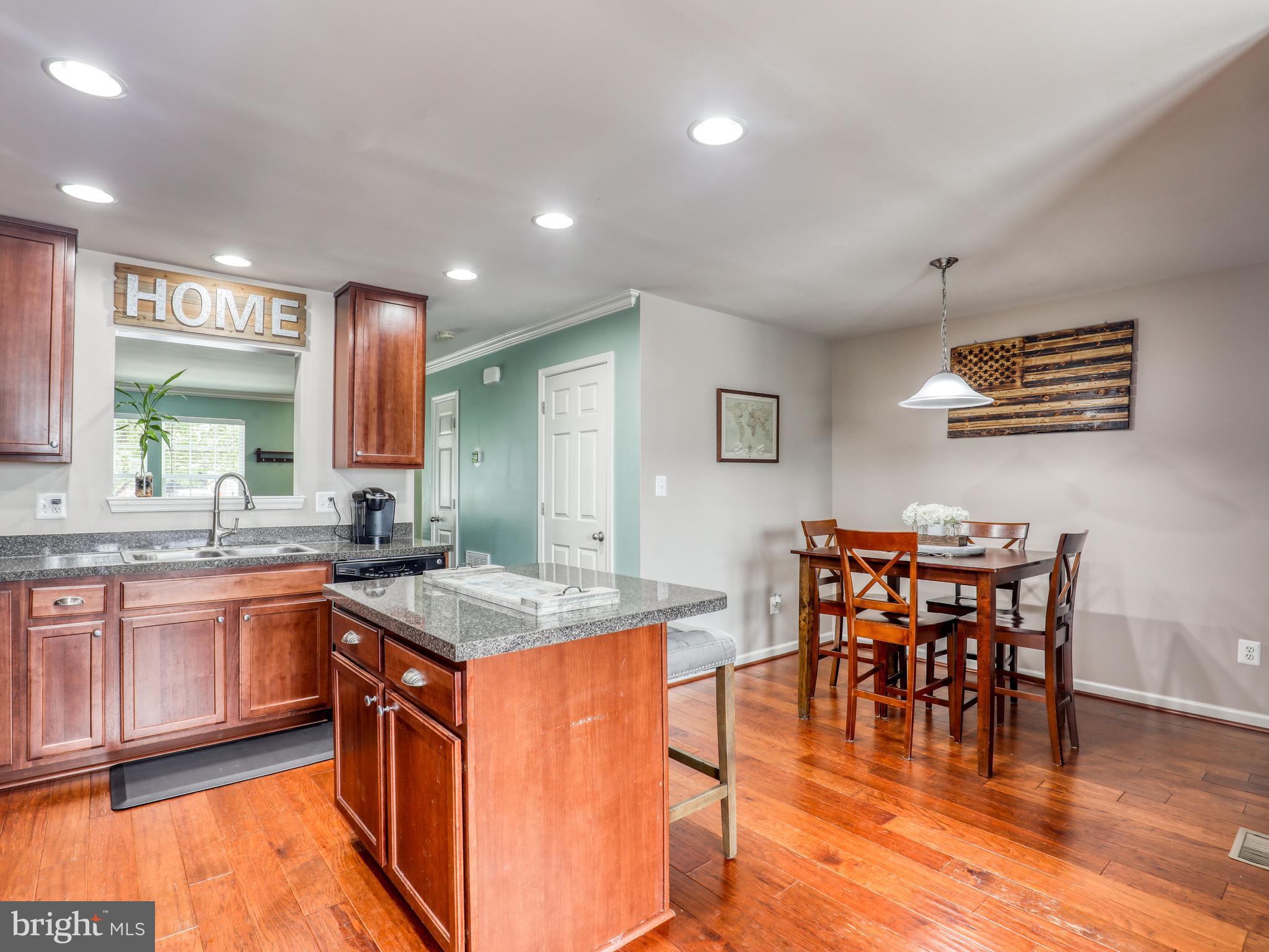 LAKELAND PLACE - Residential