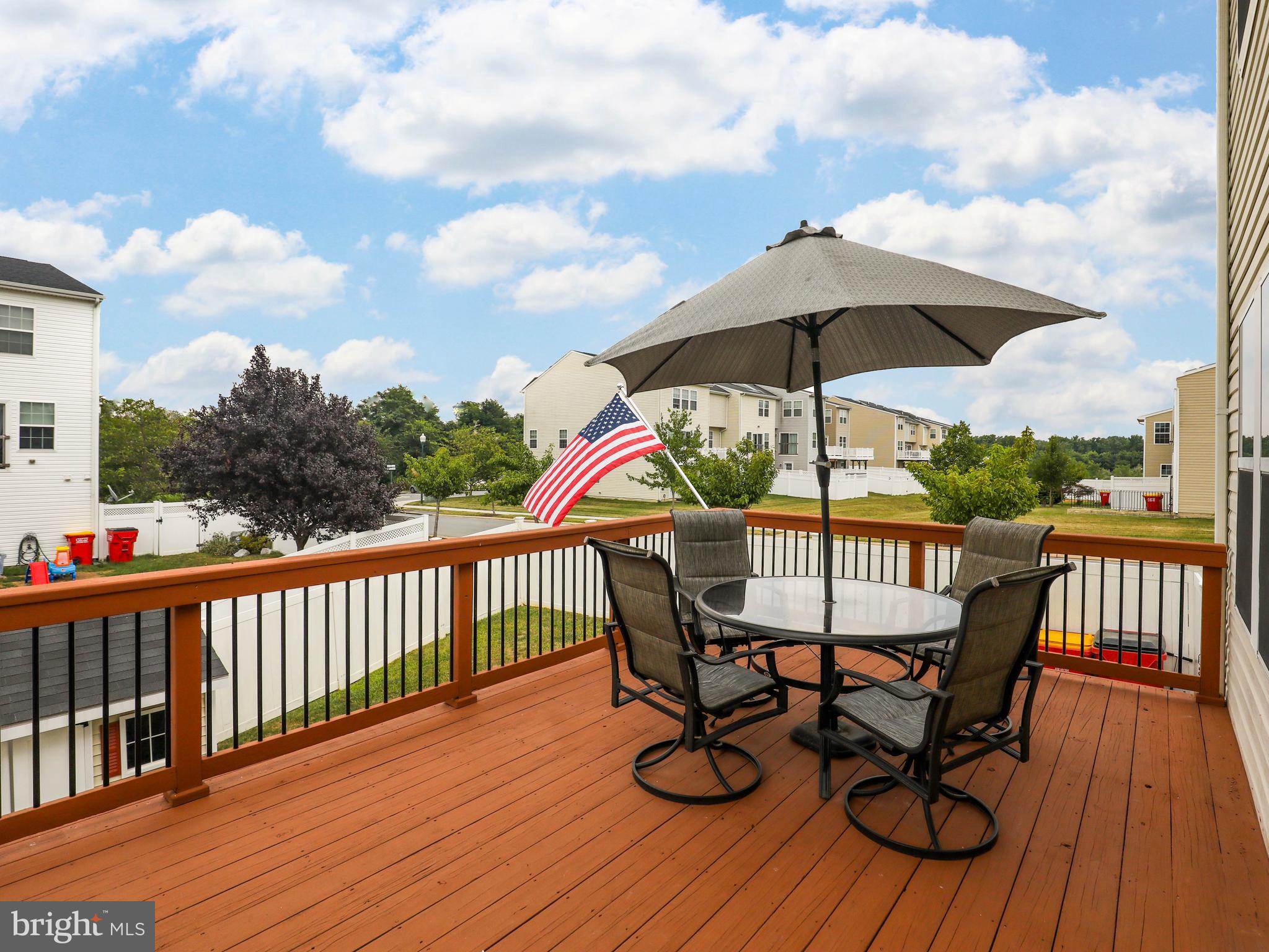 LAKELAND PLACE - Residential