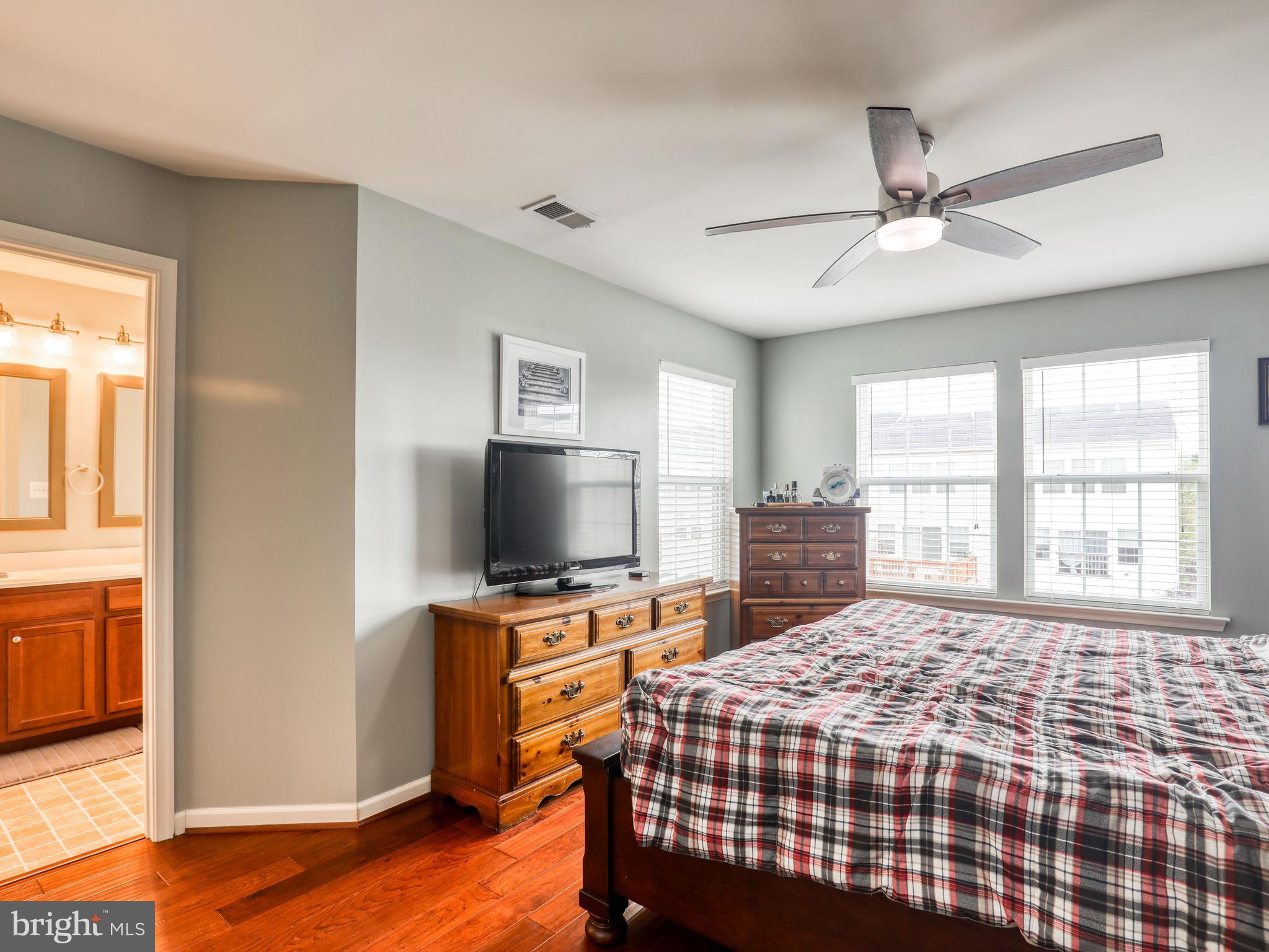 LAKELAND PLACE - Residential