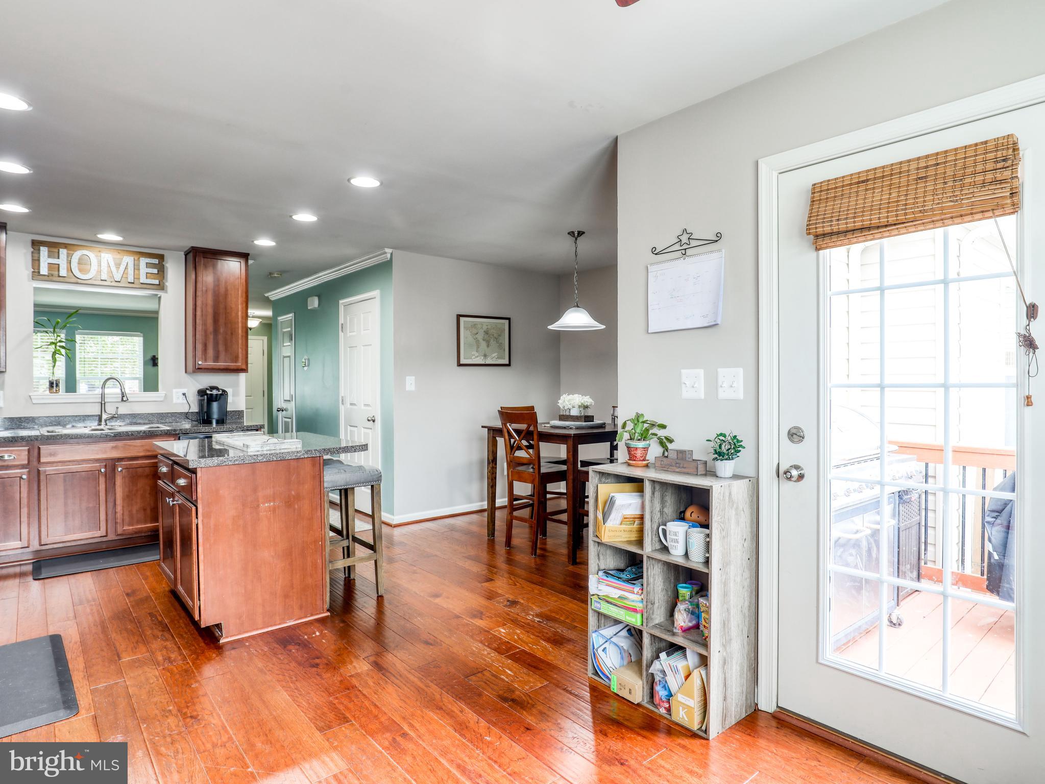 LAKELAND PLACE - Residential