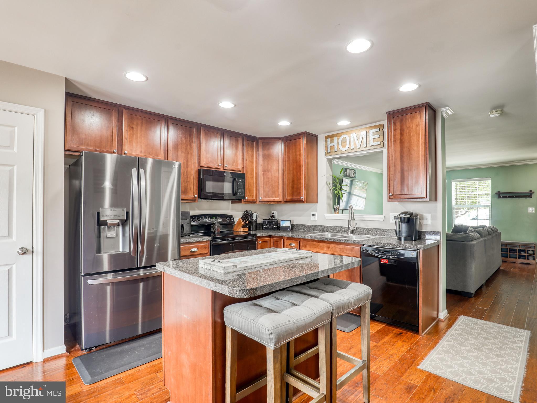 LAKELAND PLACE - Residential