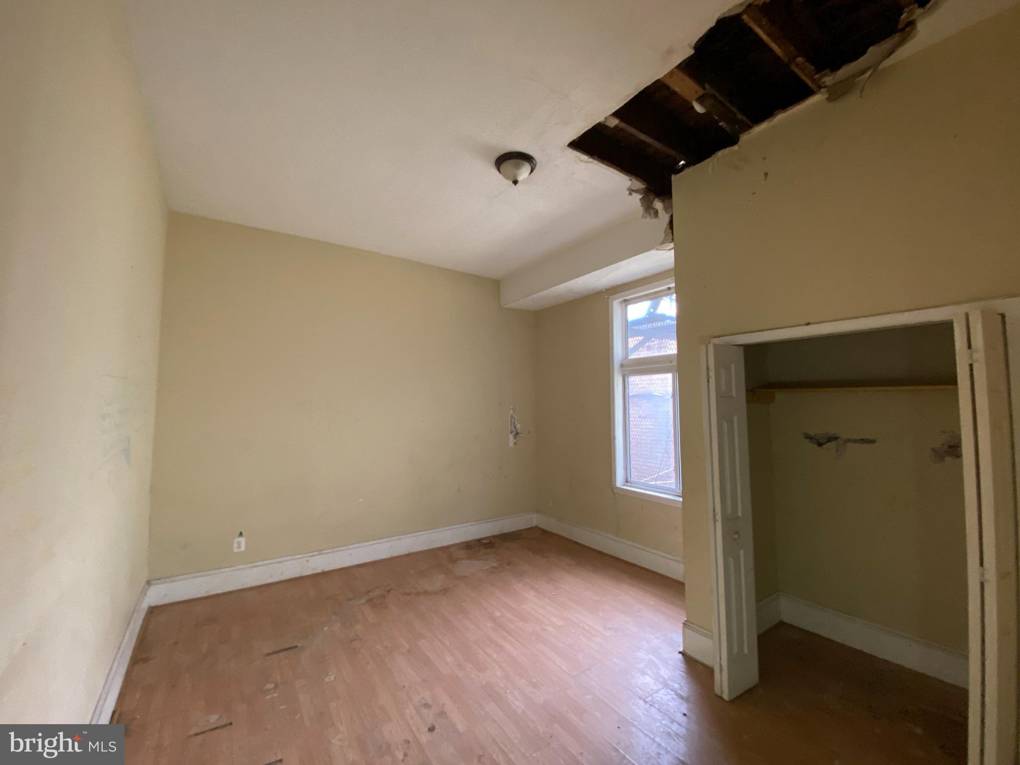 CHARLES VILLAGE - Commercial Sale