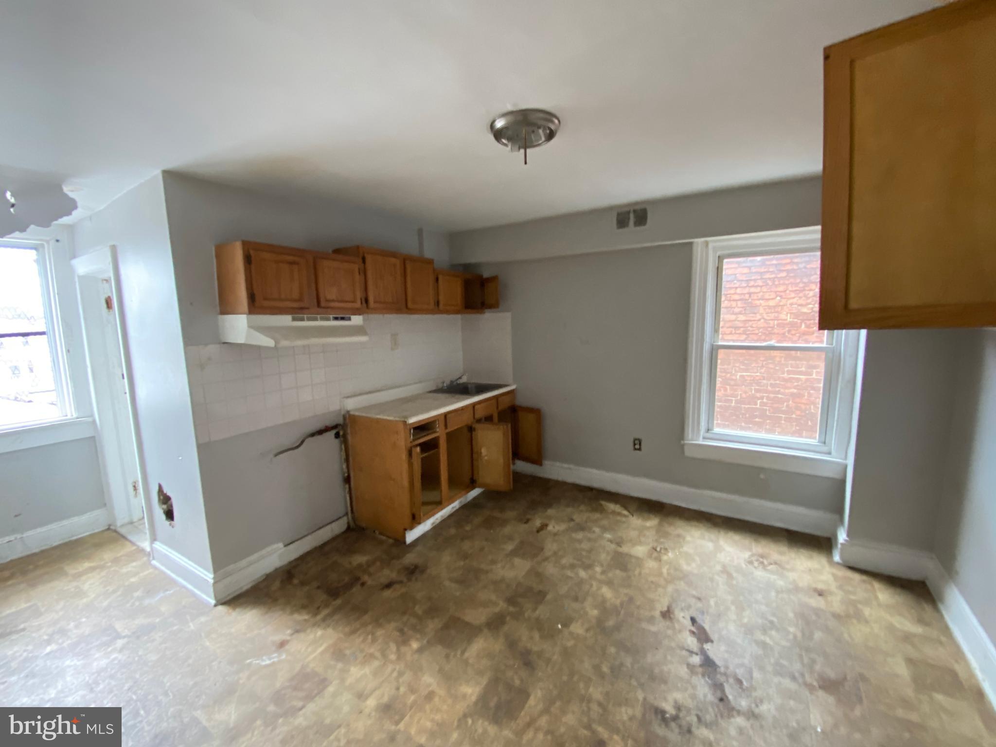 CHARLES VILLAGE - Commercial Sale