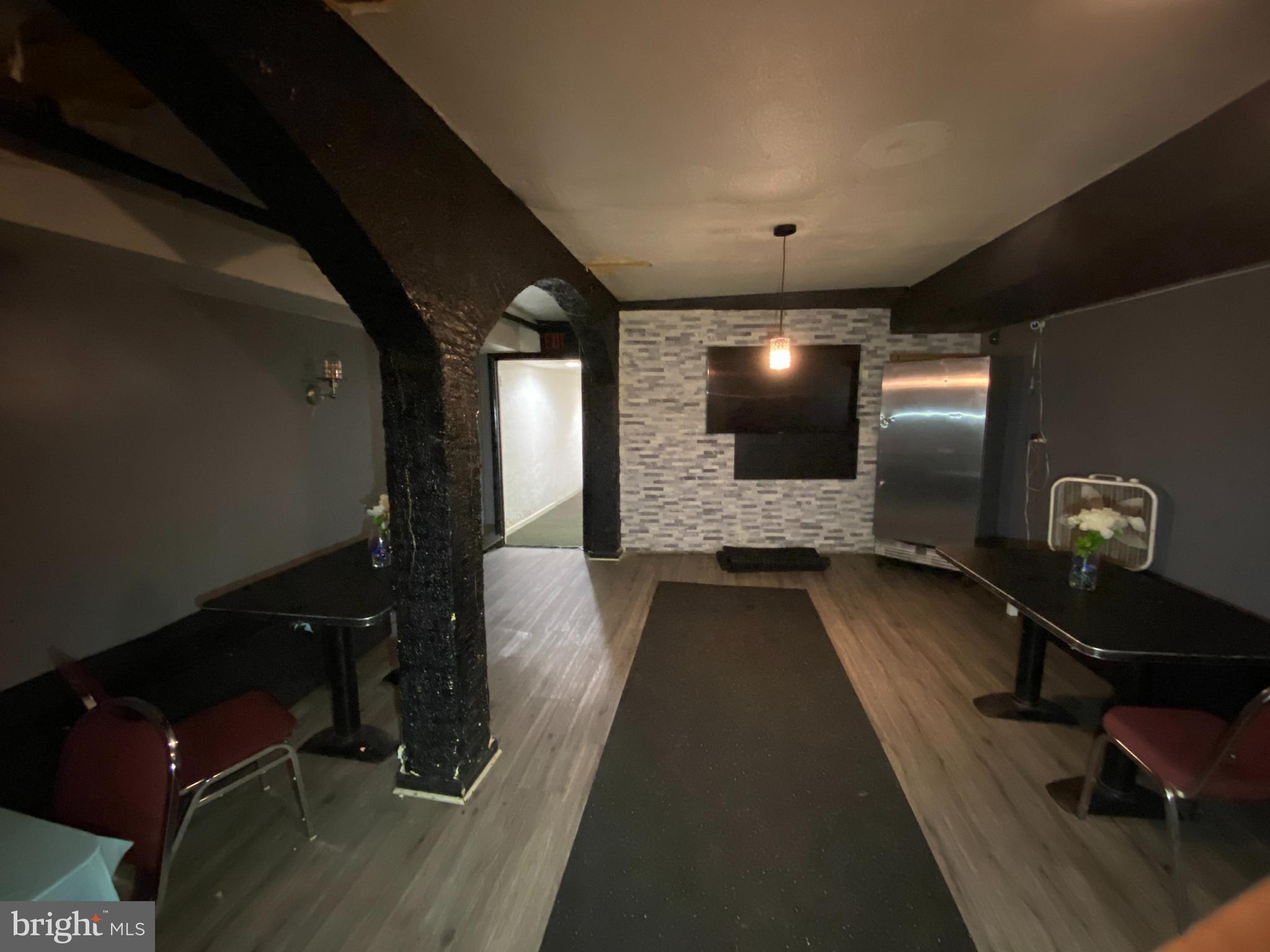 CHARLES VILLAGE - Commercial Sale