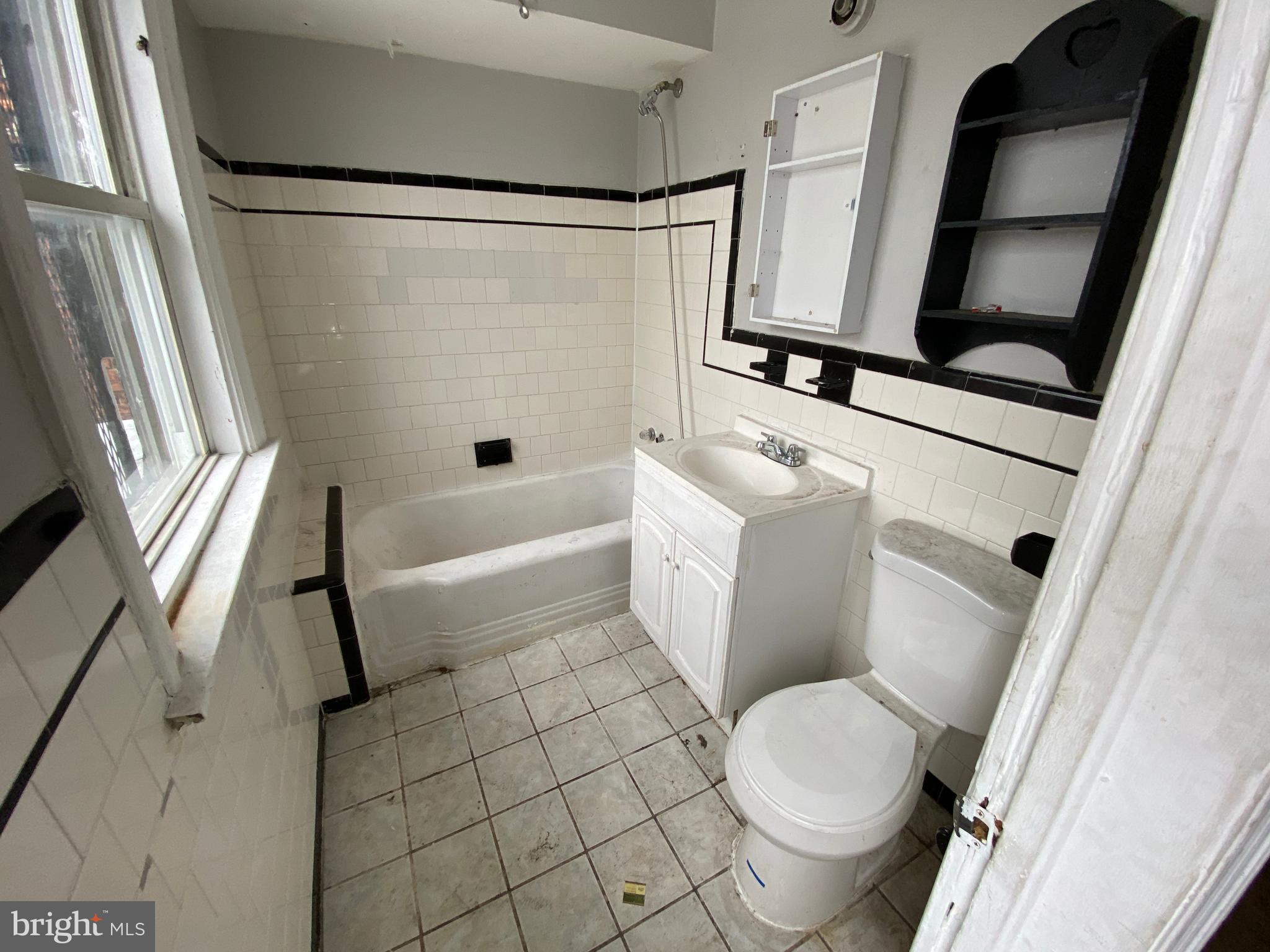 CHARLES VILLAGE - Commercial Sale