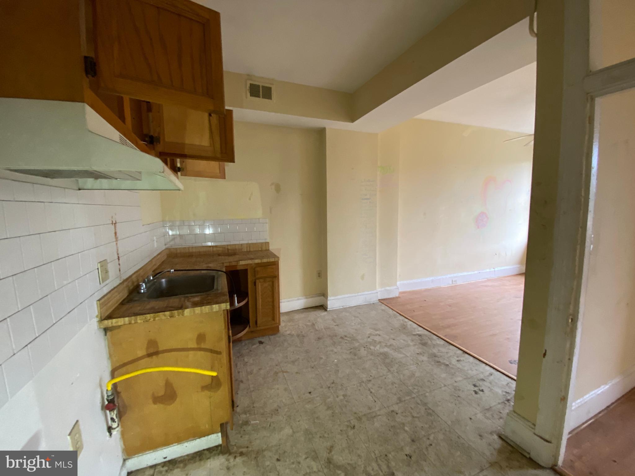 CHARLES VILLAGE - Commercial Sale