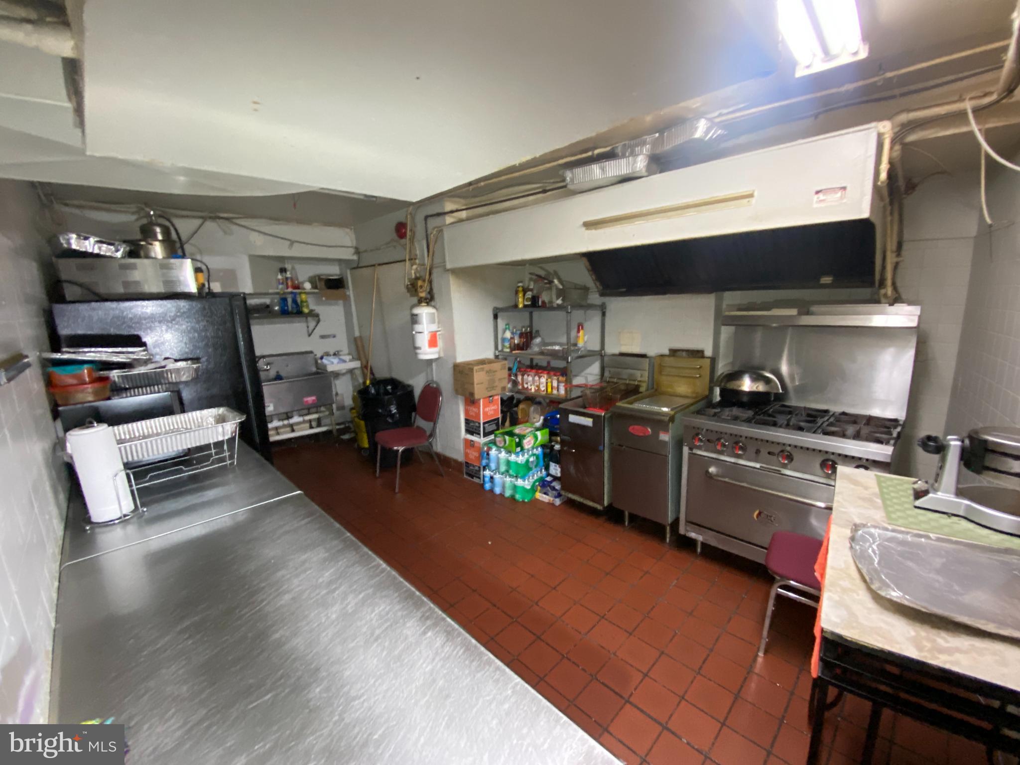 2110 N CHARLES STREET N