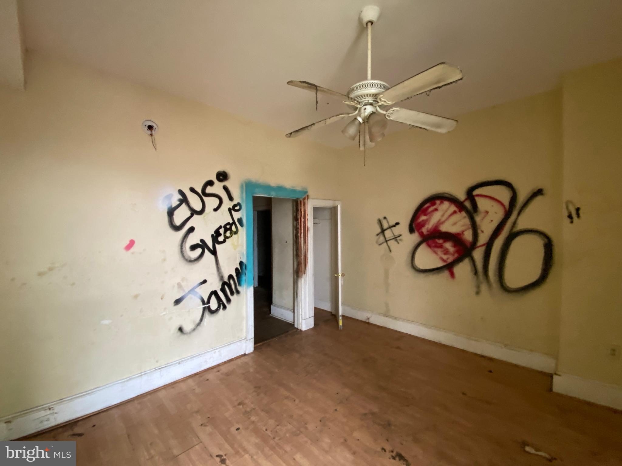 CHARLES VILLAGE - Commercial Sale