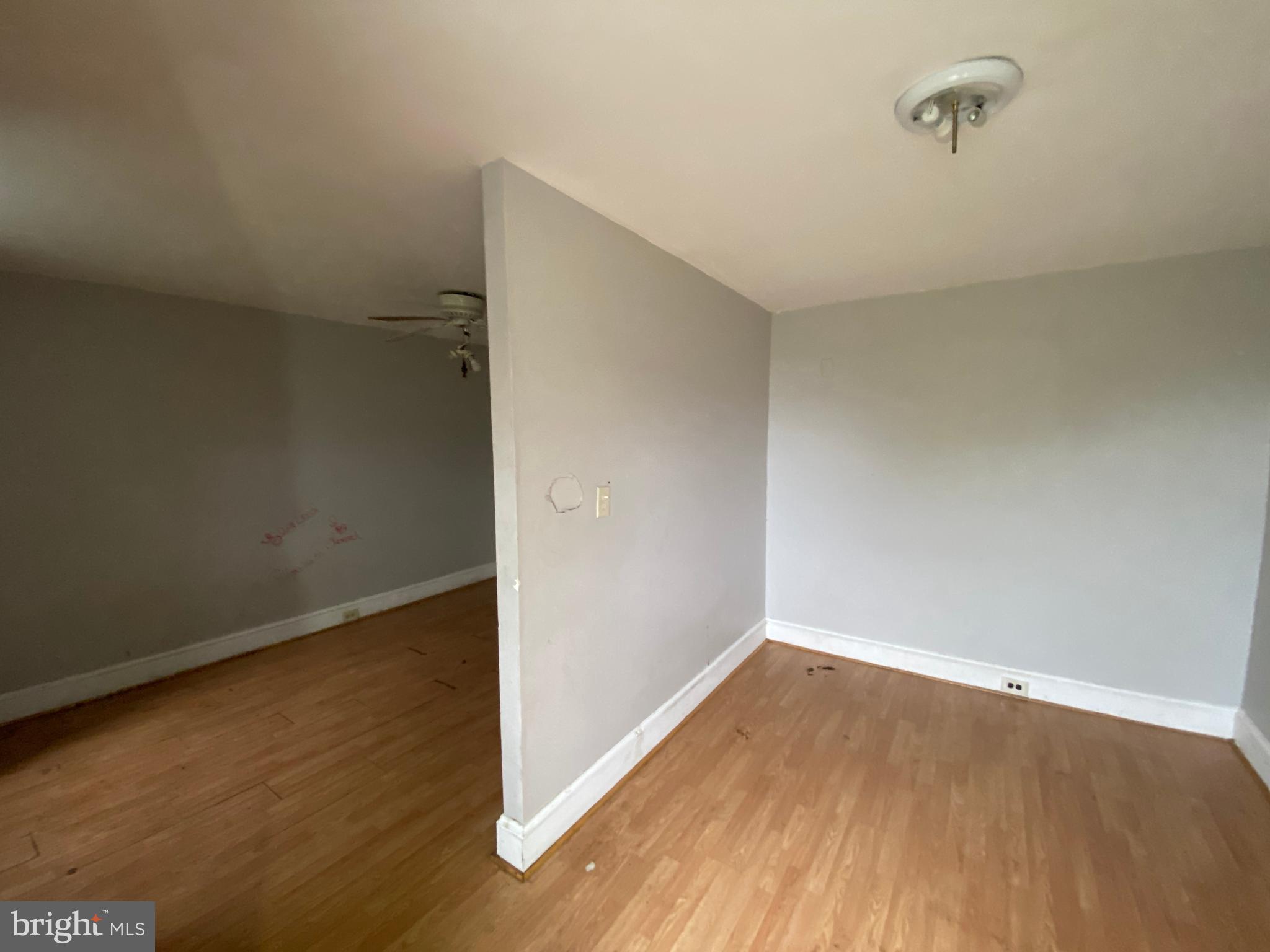 CHARLES VILLAGE - Commercial Sale