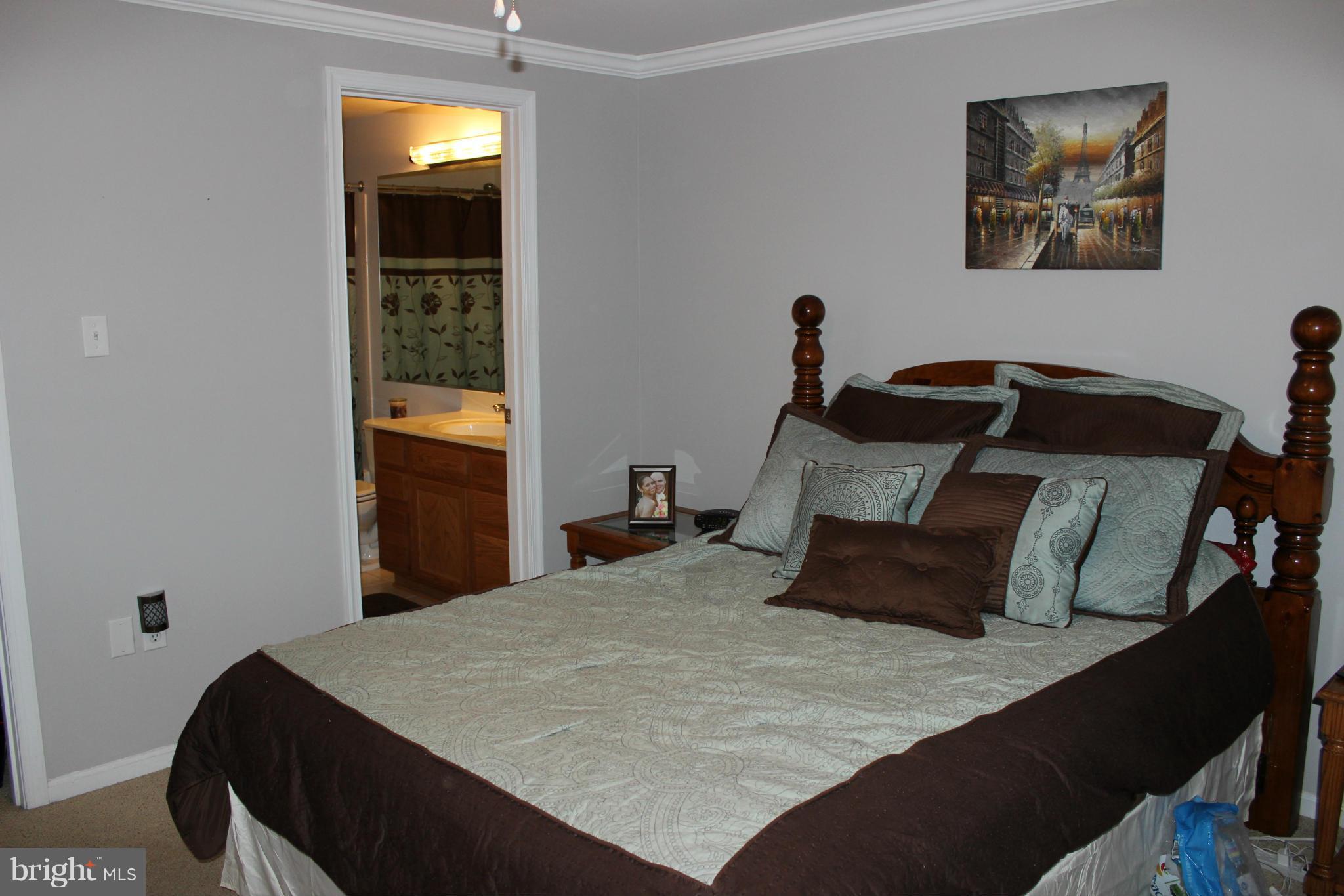 CLOVERLEAF TOWNHOUSES - Residential